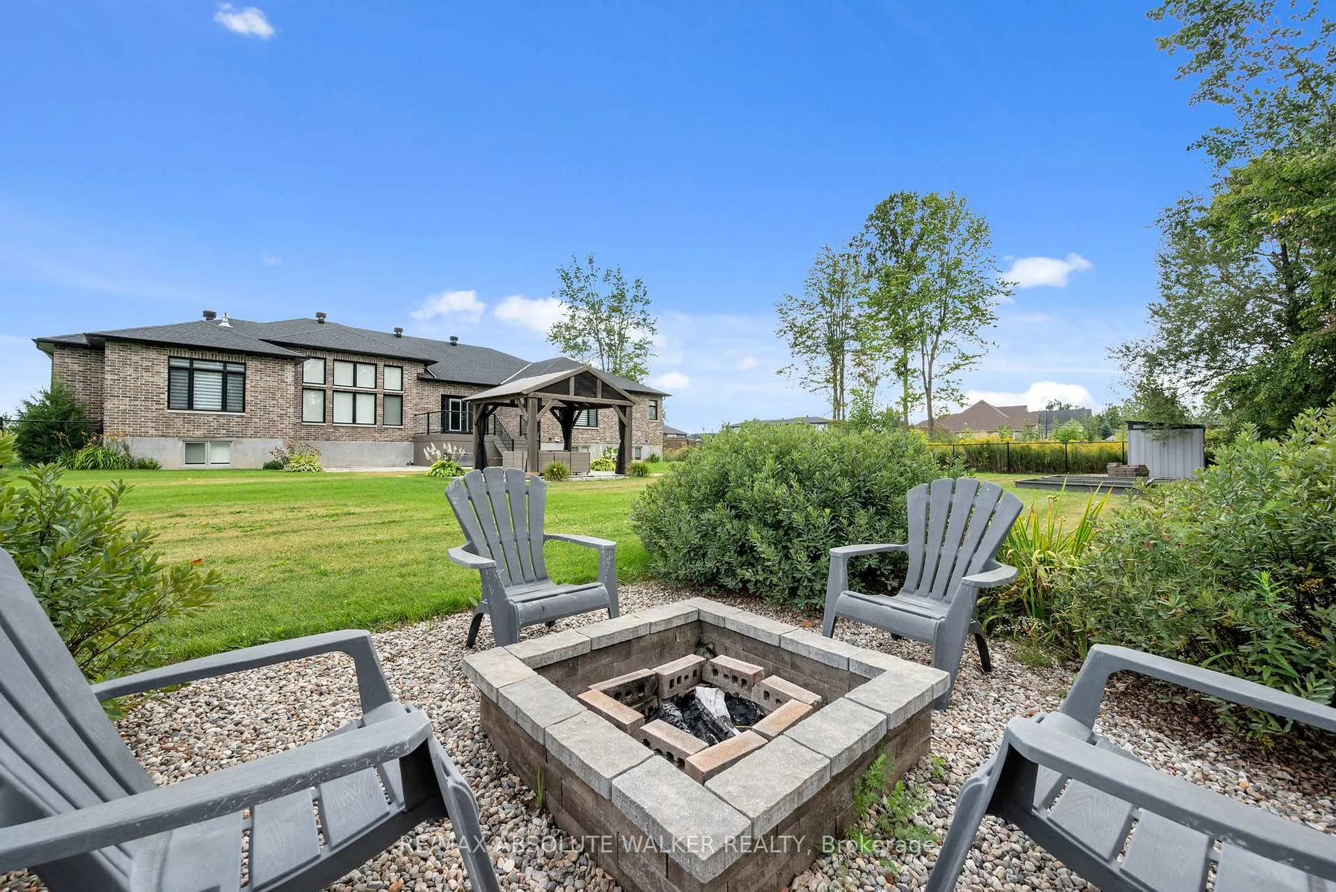 Photo 45 of 700 Mcmanus Avenue, Ottawa, Manotick Village & Manotick Estates — HOMEH