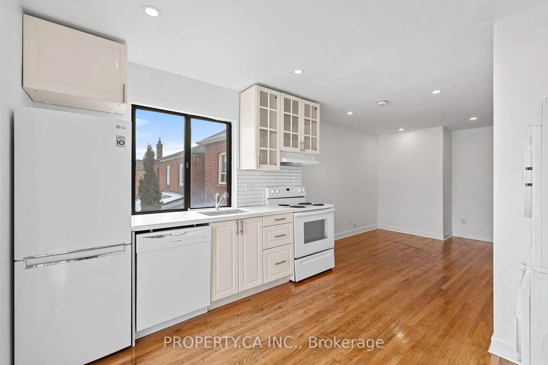 Photo 14 of 679 Vaughan Road, Toronto, Oakwood Village — HOMEH