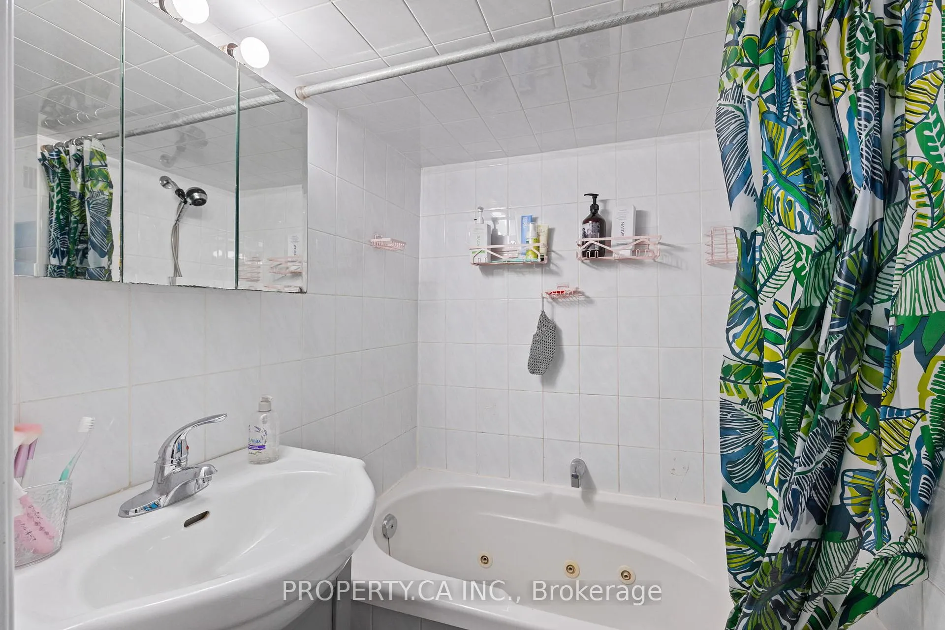 Photo 27 of 679 Vaughan Road, Toronto, Oakwood Village — HOMEH