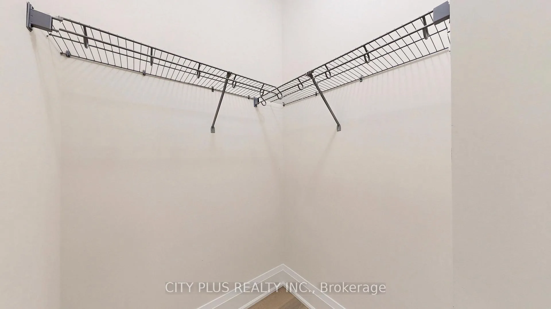 Photo 7 of Unit Main, 9400 Bayview Avenue, Richmond Hill, Observatory — HOMEH