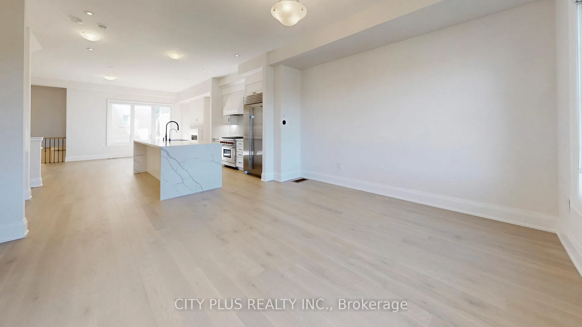 Photo 25 of Unit Main, 9400 Bayview Avenue, Richmond Hill, Observatory — HOMEH
