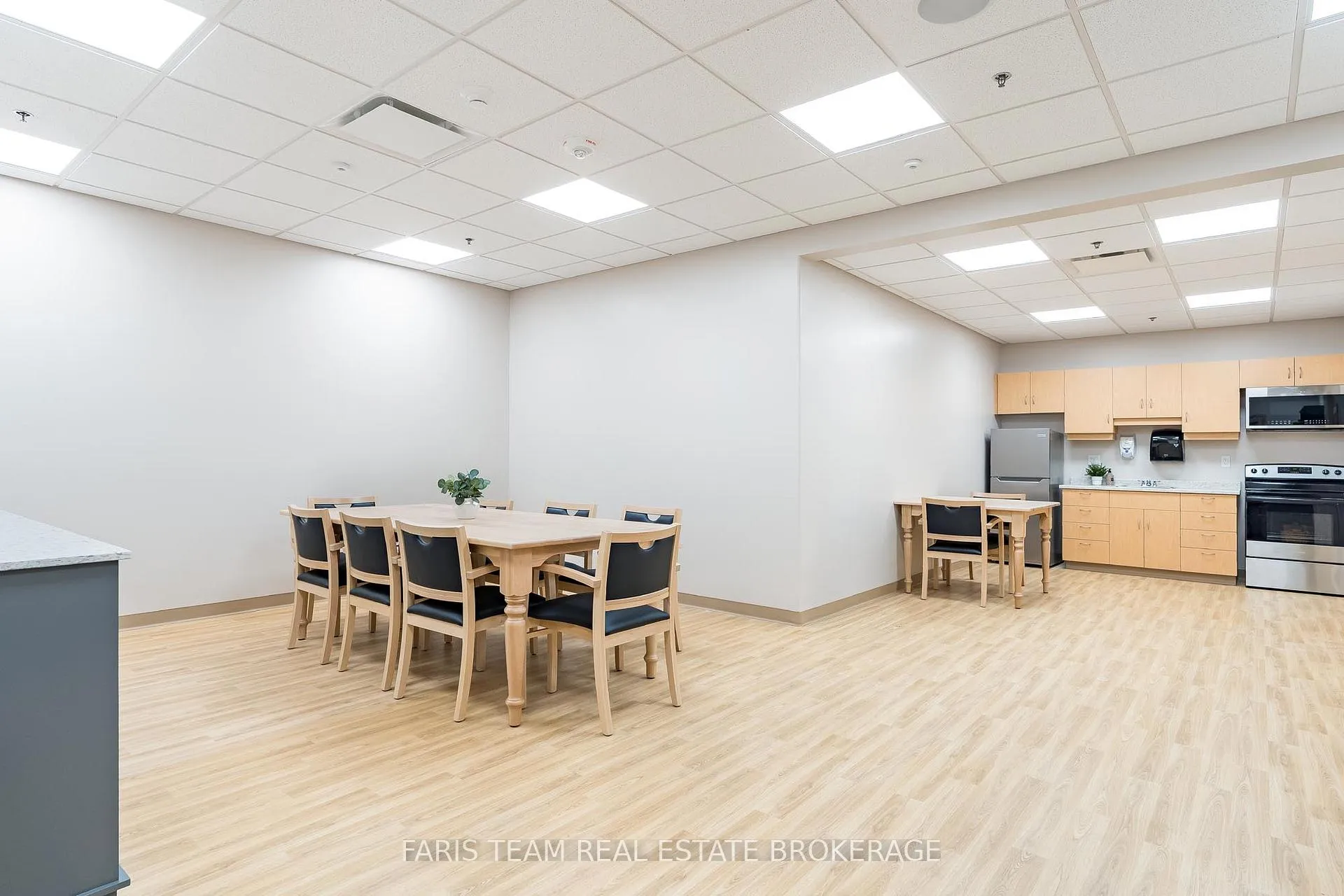 Photo 30 of Unit A12, 301 Junction Road, Clearview, Rural Clearview — HOMEH