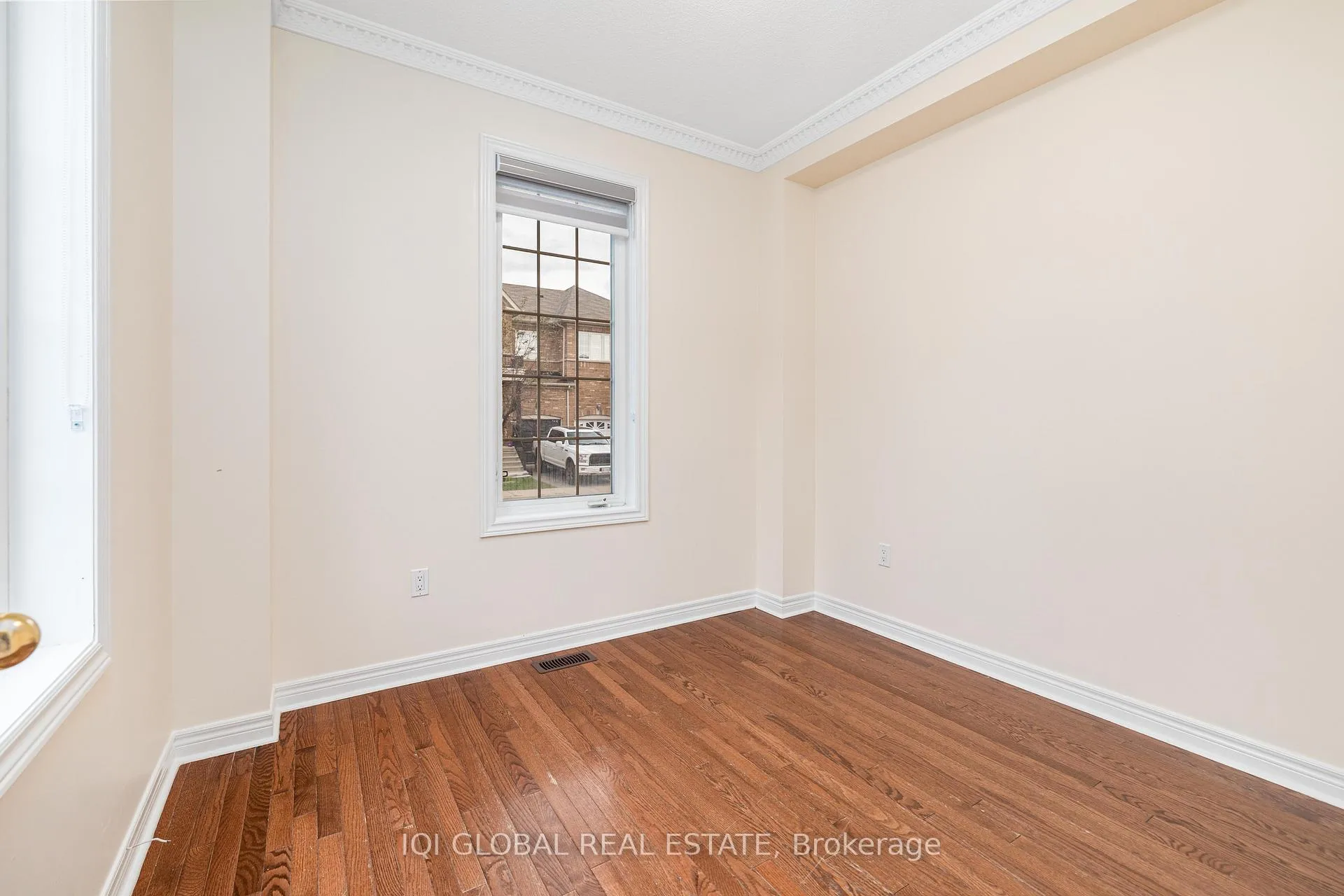 Photo 7 of 1 Kincaid Lane, Markham, Middlefield — HOMEH
