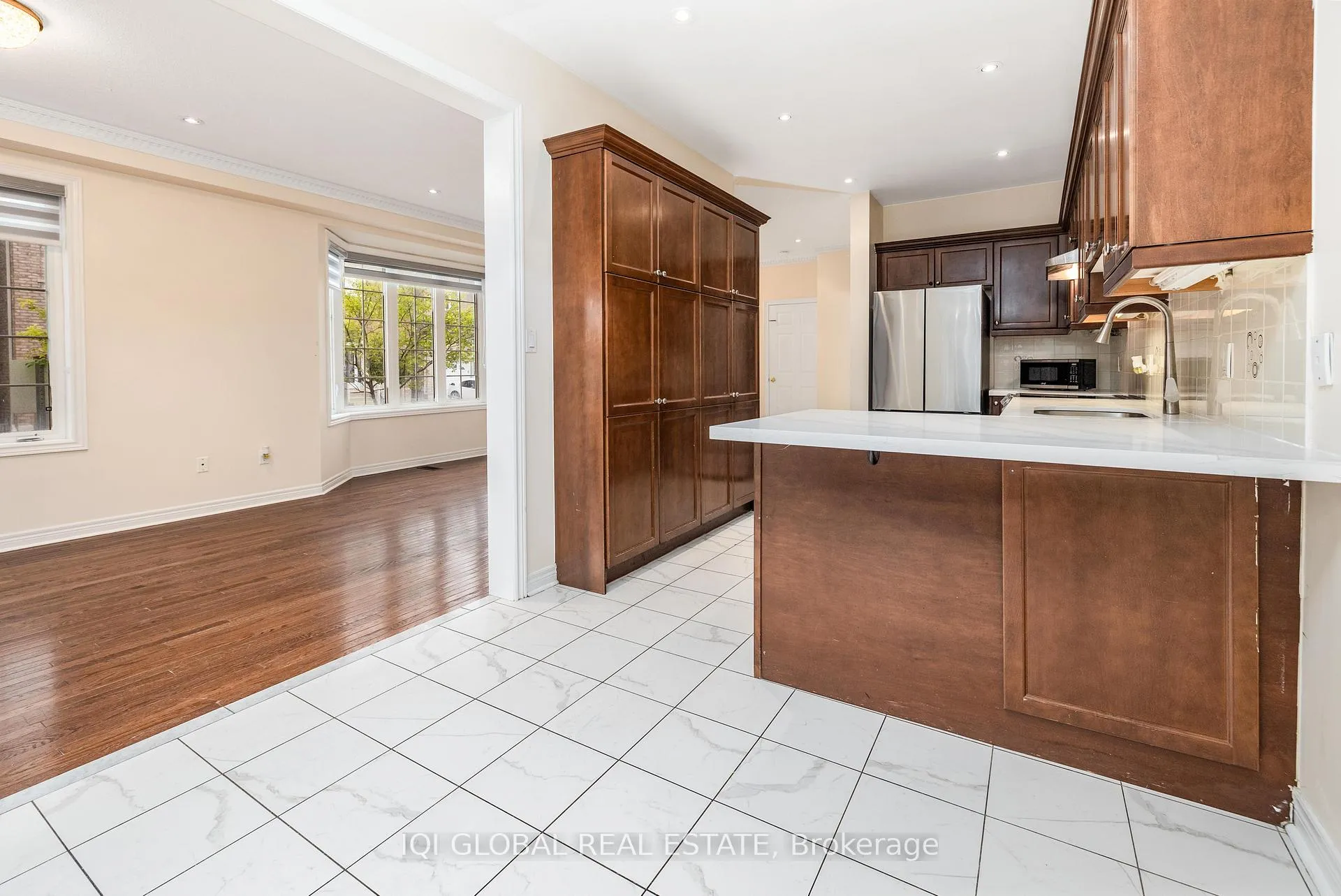 Photo 14 of 1 Kincaid Lane, Markham, Middlefield — HOMEH