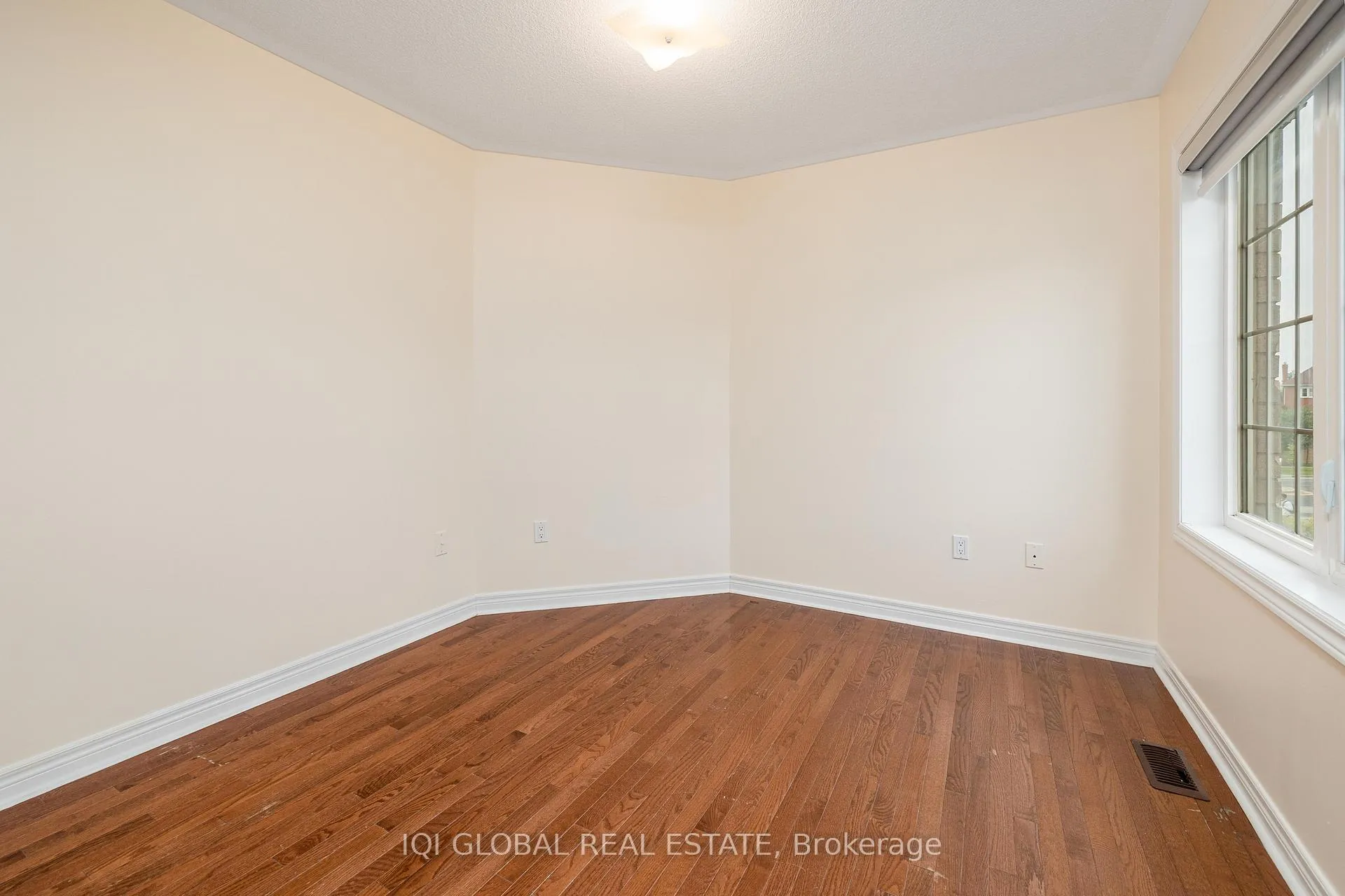 Photo 25 of 1 Kincaid Lane, Markham, Middlefield — HOMEH