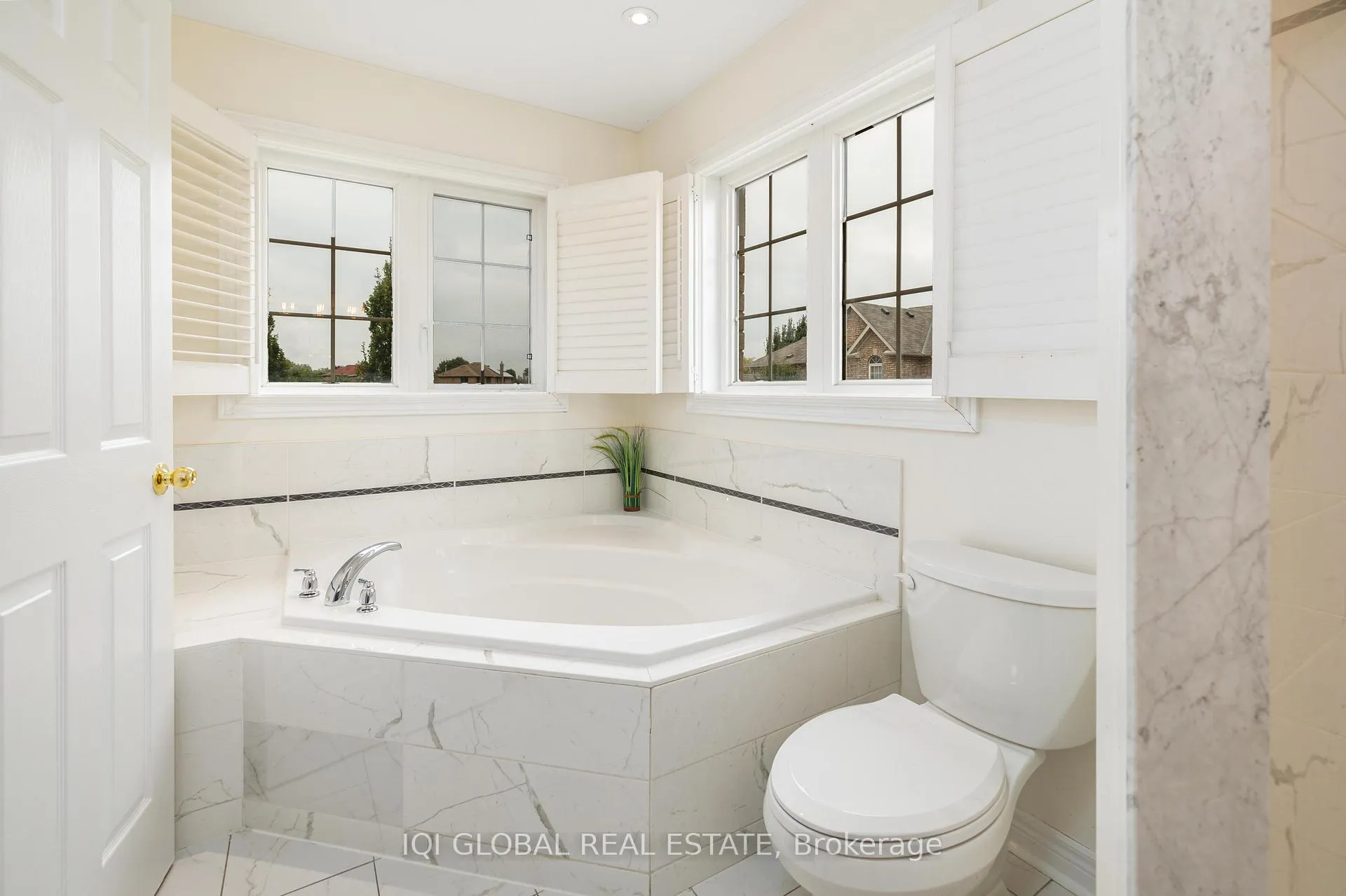 Photo 32 of 1 Kincaid Lane, Markham, Middlefield — HOMEH