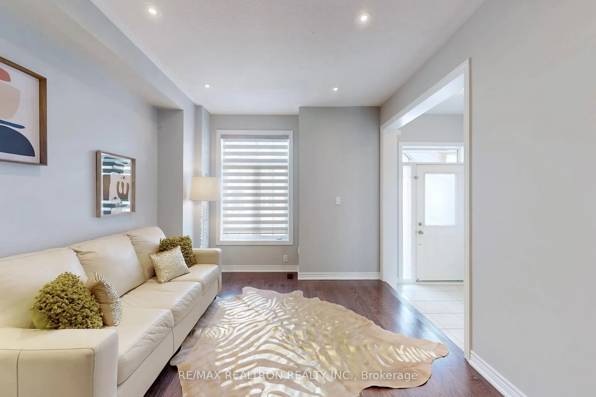 Photo 4 of 29 Tilbury Gate, Markham, Cornell — HOMEH