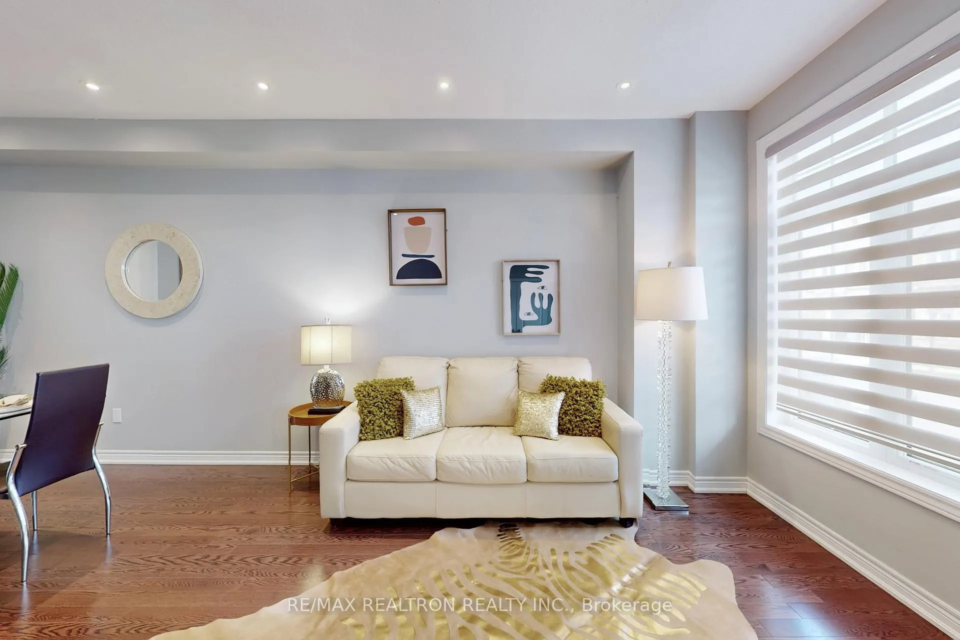 Photo 5 of 29 Tilbury Gate, Markham, Cornell — HOMEH