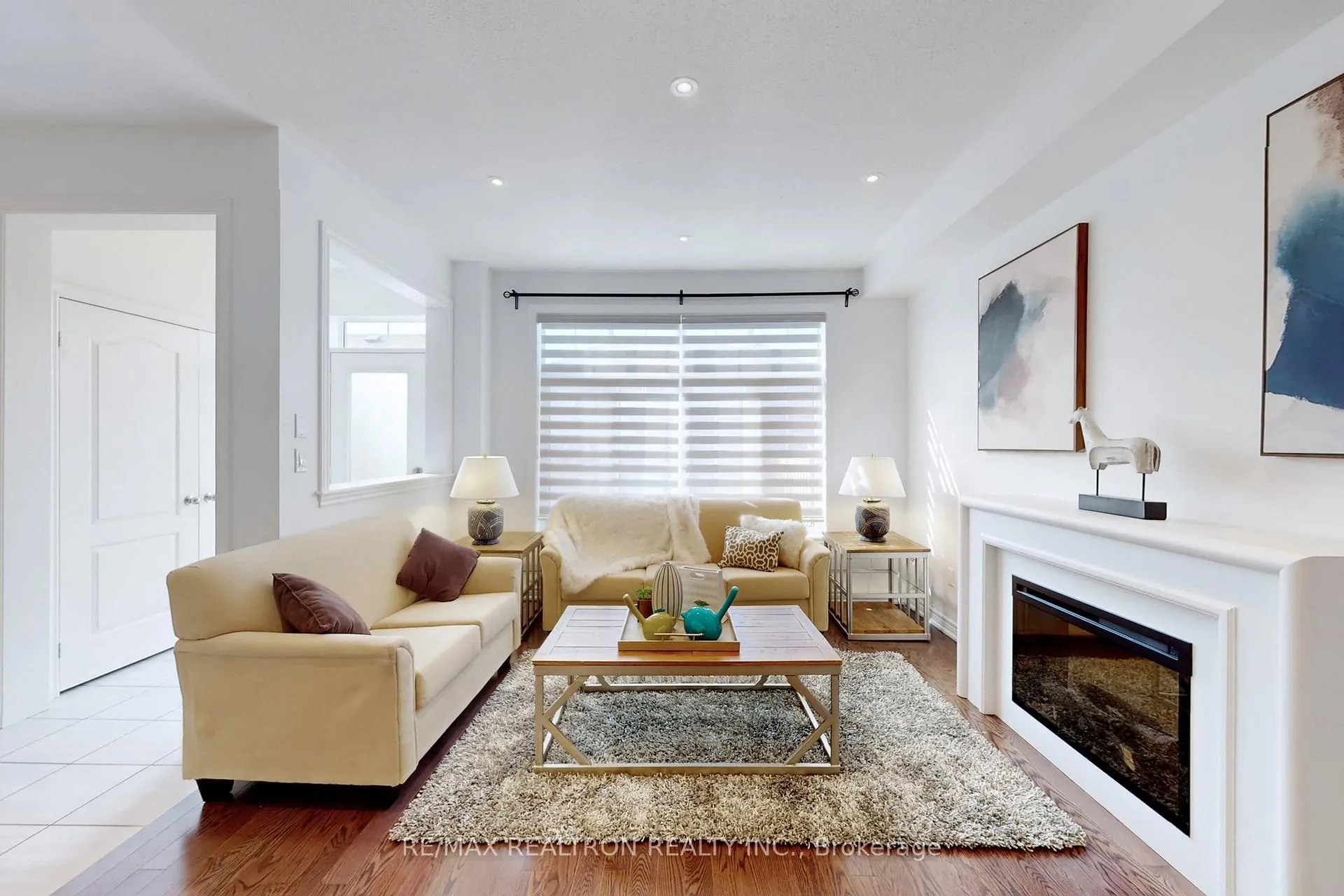 Photo 11 of 29 Tilbury Gate, Markham, Cornell — HOMEH