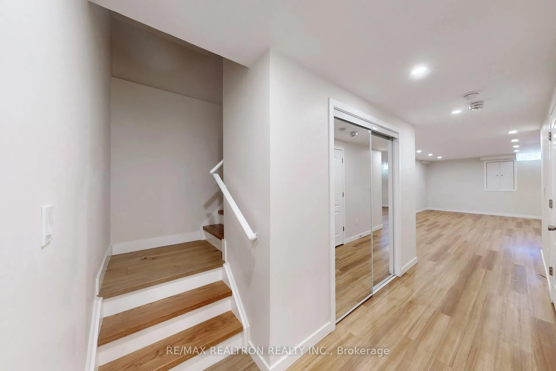 Photo 34 of 29 Tilbury Gate, Markham, Cornell — HOMEH