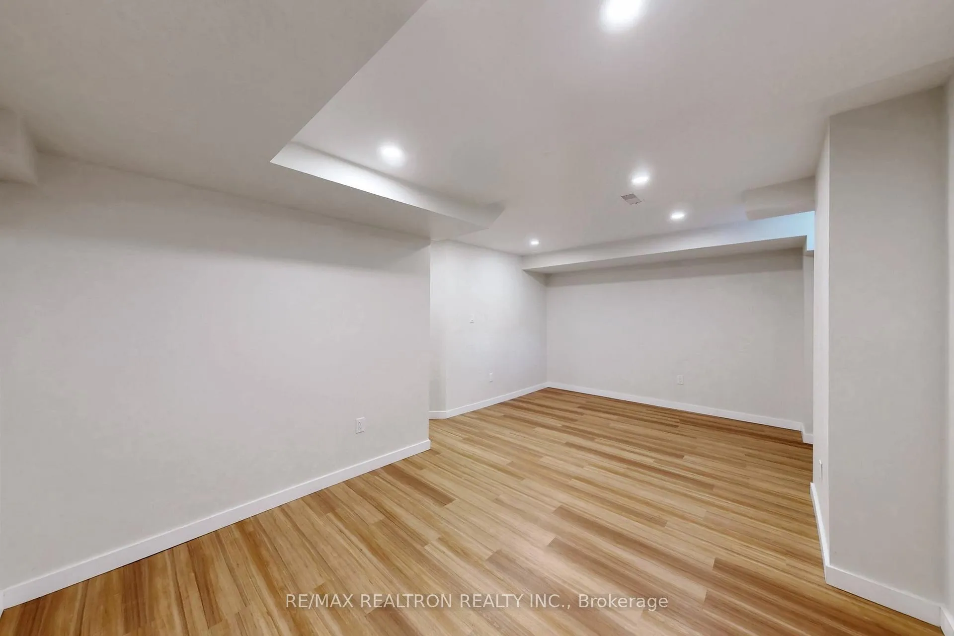 Photo 38 of 29 Tilbury Gate, Markham, Cornell — HOMEH