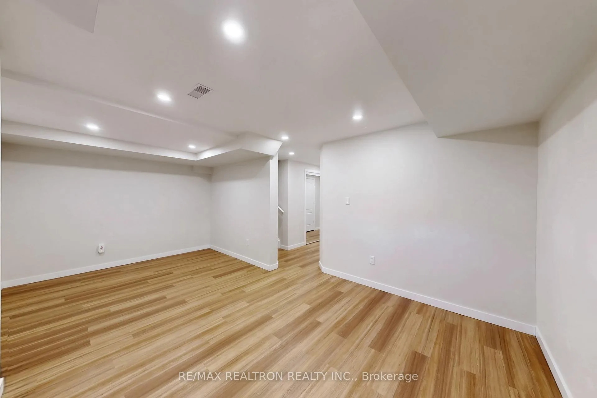 Photo 39 of 29 Tilbury Gate, Markham, Cornell — HOMEH