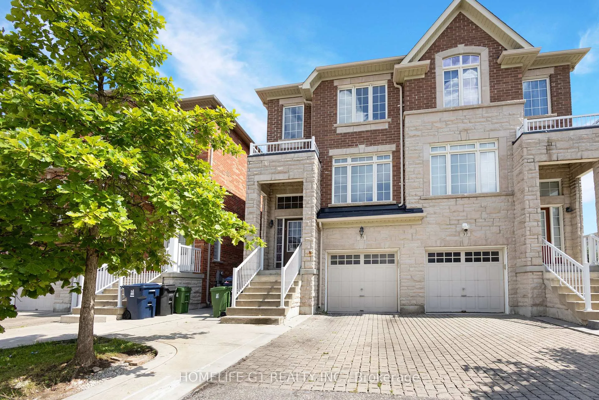 Photo 6 of 35 Harpreet Circle, Etobicoke, West Humber-Clairville — HOMEH