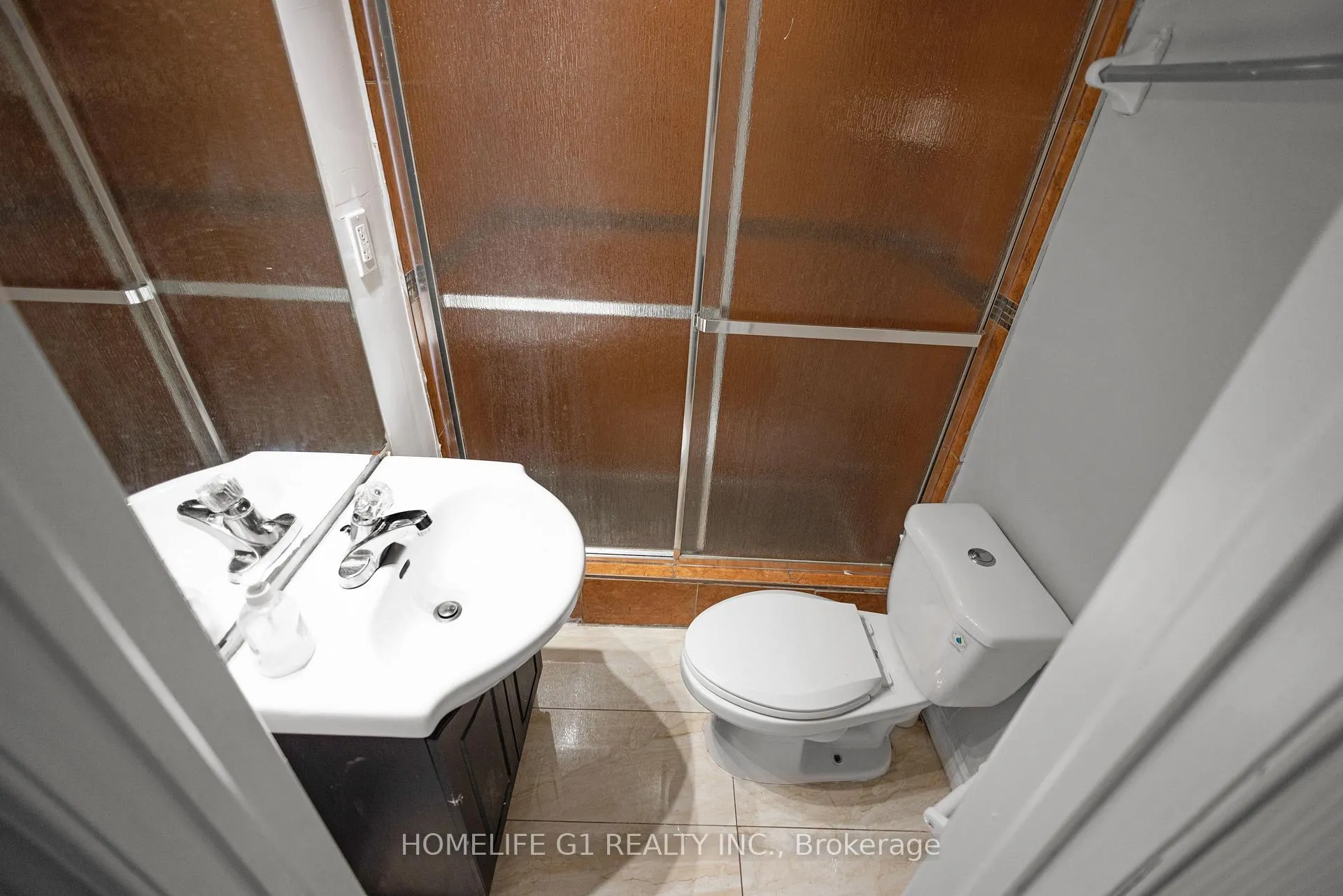 Photo 39 of 35 Harpreet Circle, Etobicoke, West Humber-Clairville — HOMEH