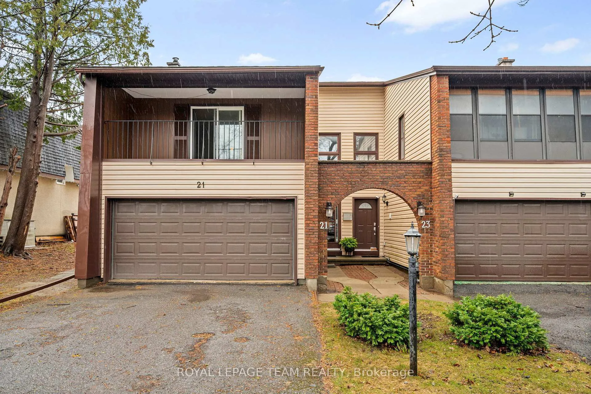 Photo 1 of 21 Oberon Street, Ottawa, Westcliffe Estates — HOMEH