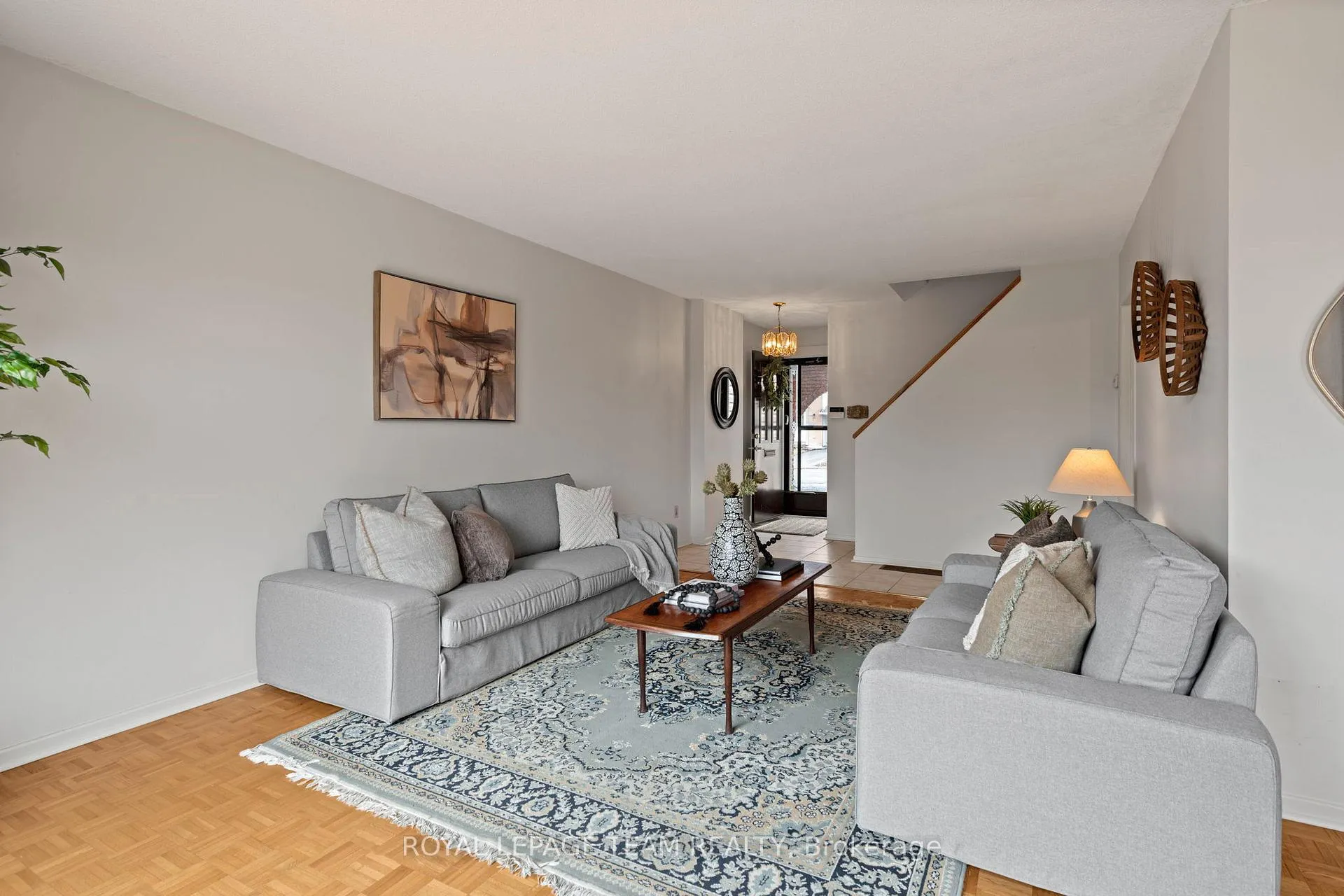 Photo 5 of 21 Oberon Street, Ottawa, Westcliffe Estates — HOMEH