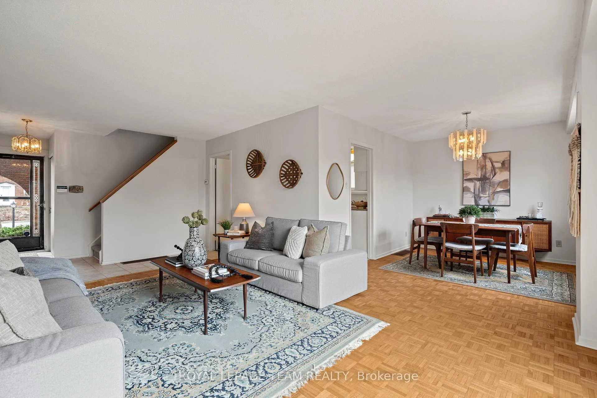 Photo 9 of 21 Oberon Street, Ottawa, Westcliffe Estates — HOMEH