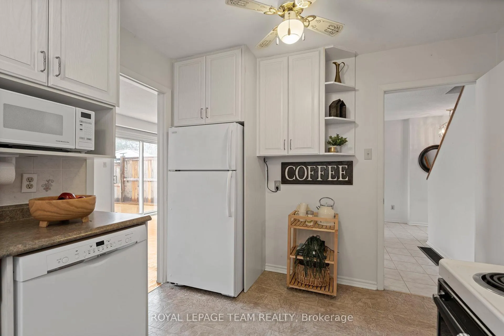 Photo 16 of 21 Oberon Street, Ottawa, Westcliffe Estates — HOMEH