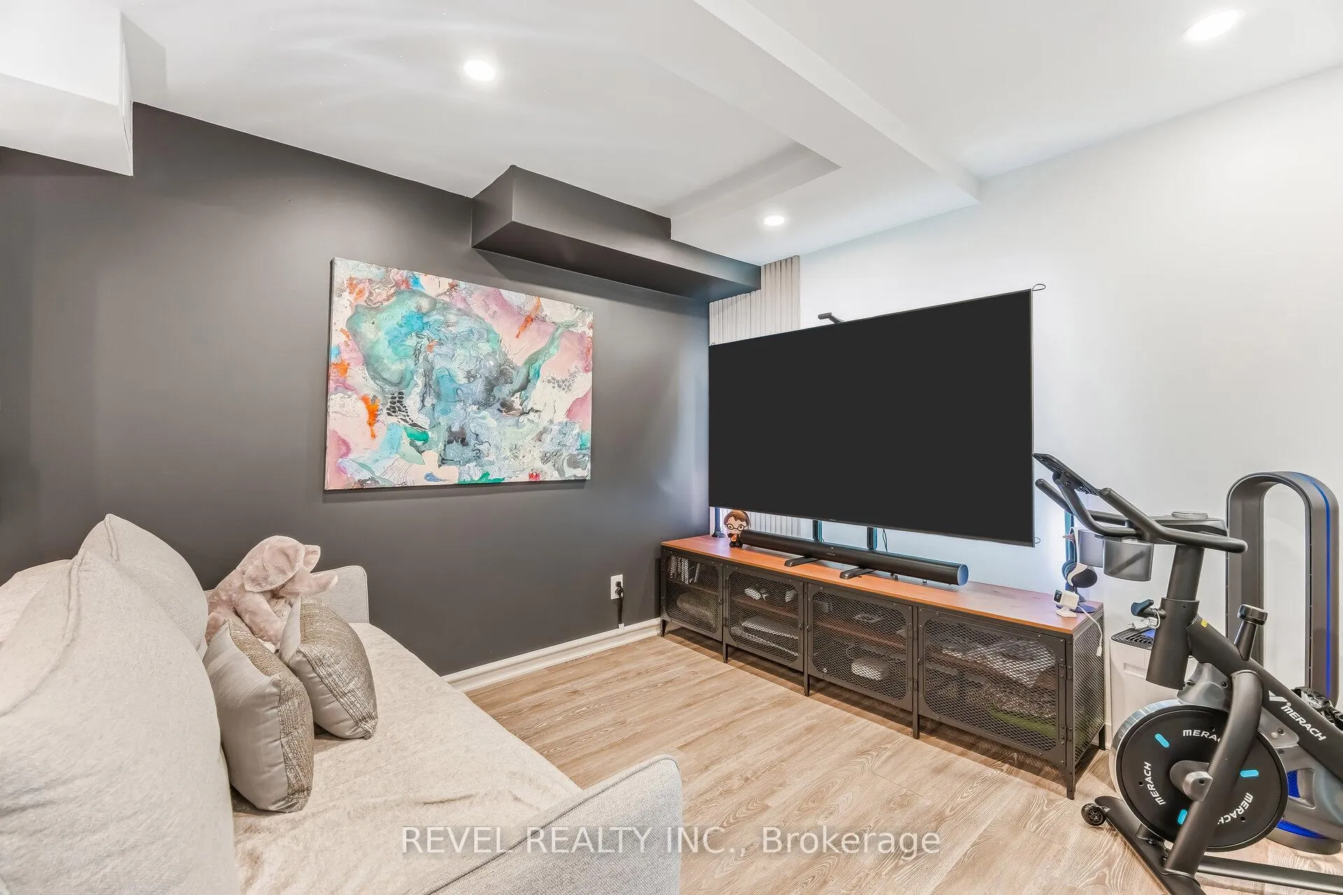 Photo 29 of 248 Sky Harbour Drive, Brampton, Bram West — HOMEH