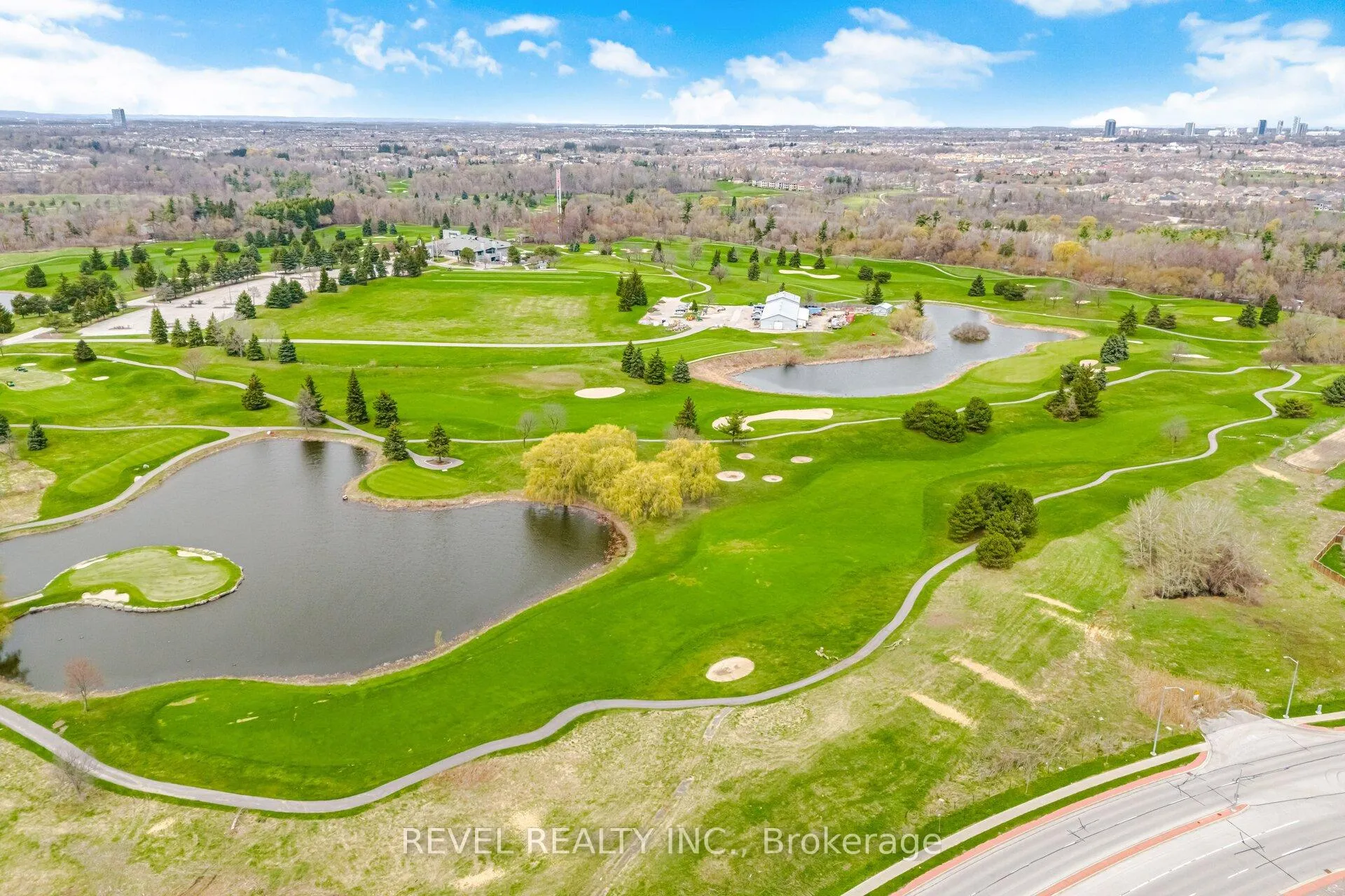 Photo 36 of 248 Sky Harbour Drive, Brampton, Bram West — HOMEH