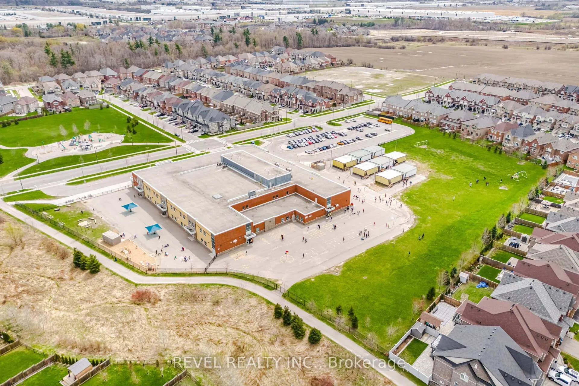 Photo 40 of 248 Sky Harbour Drive, Brampton, Bram West — HOMEH