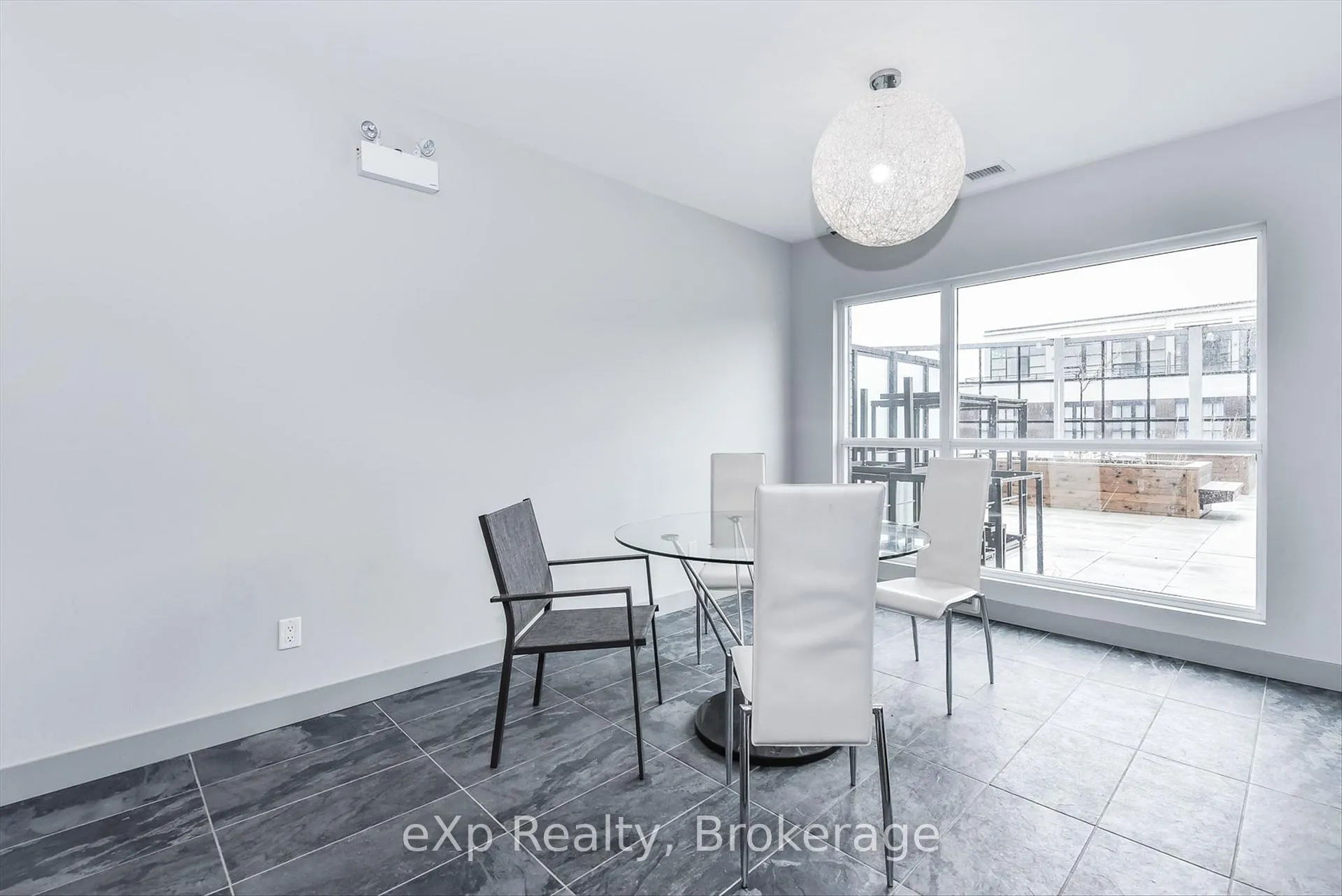 Photo 24 of Unit 1006, 1 Victoria Street S, Kitchener — HOMEH