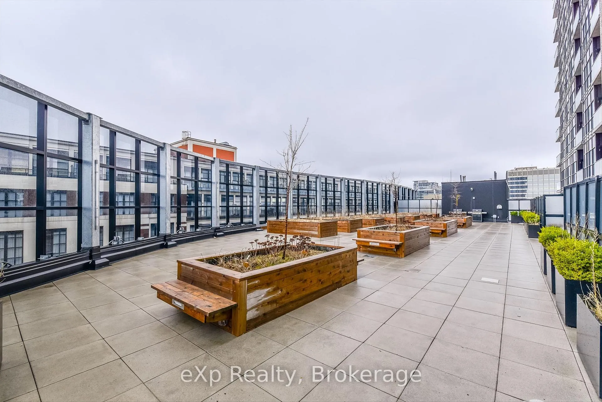 Photo 36 of Unit 1006, 1 Victoria Street S, Kitchener — HOMEH