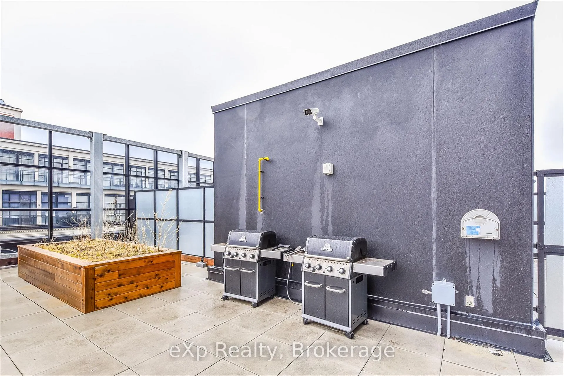 Photo 37 of Unit 1006, 1 Victoria Street S, Kitchener — HOMEH