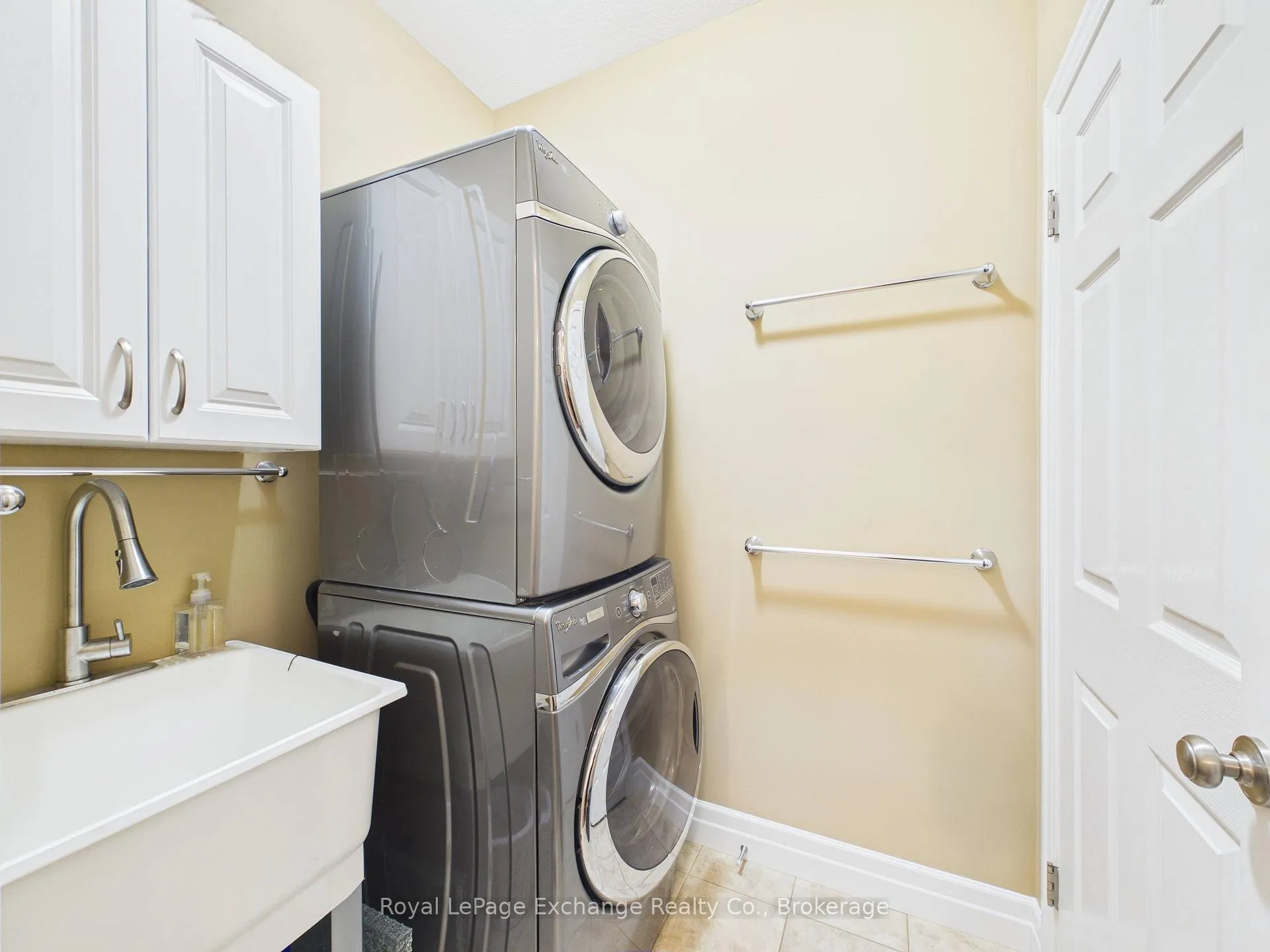 Photo 9 of 189 Wieck Boulevard, Kincardine — HOMEH