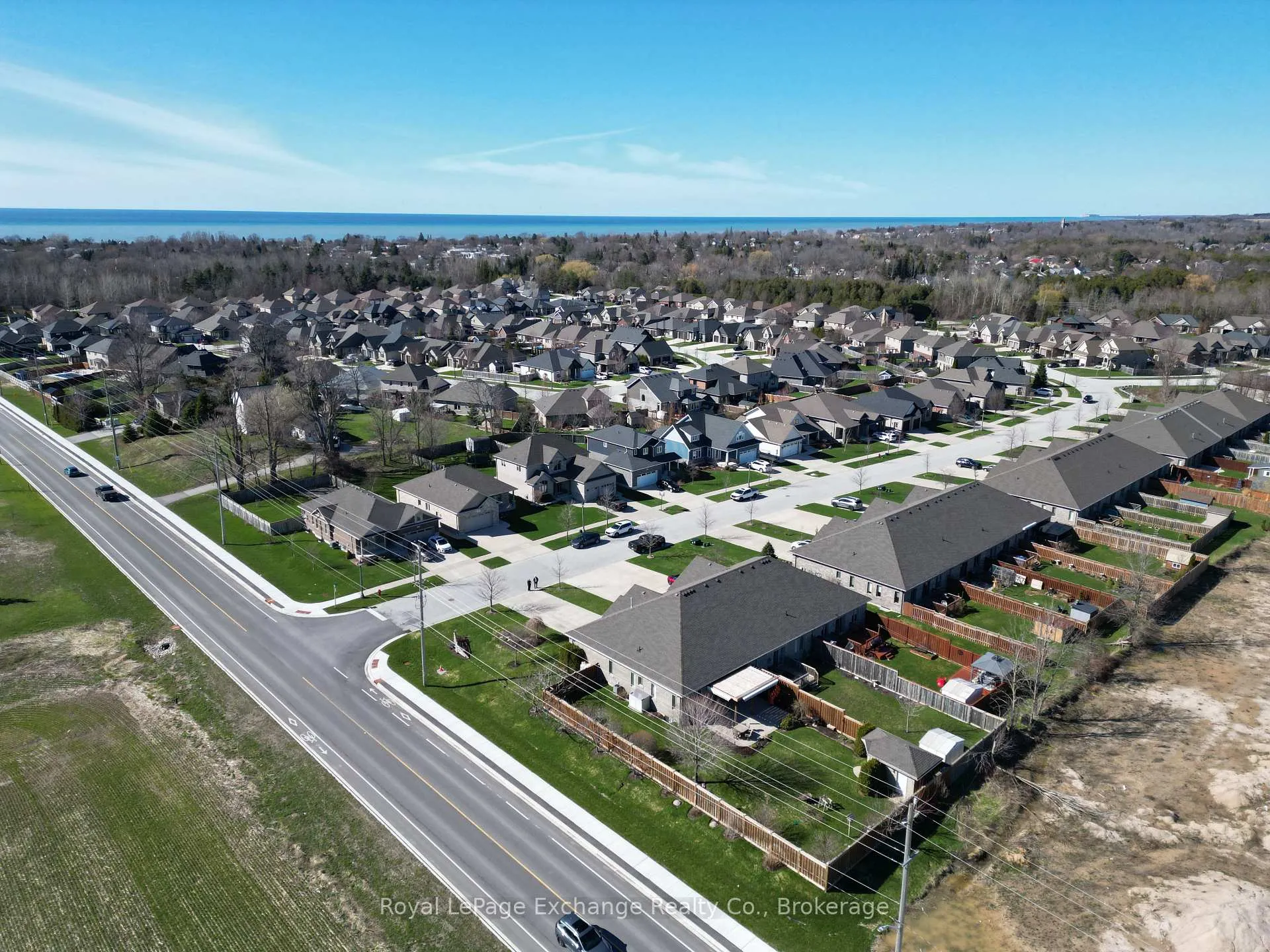 Photo 17 of 189 Wieck Boulevard, Kincardine — HOMEH