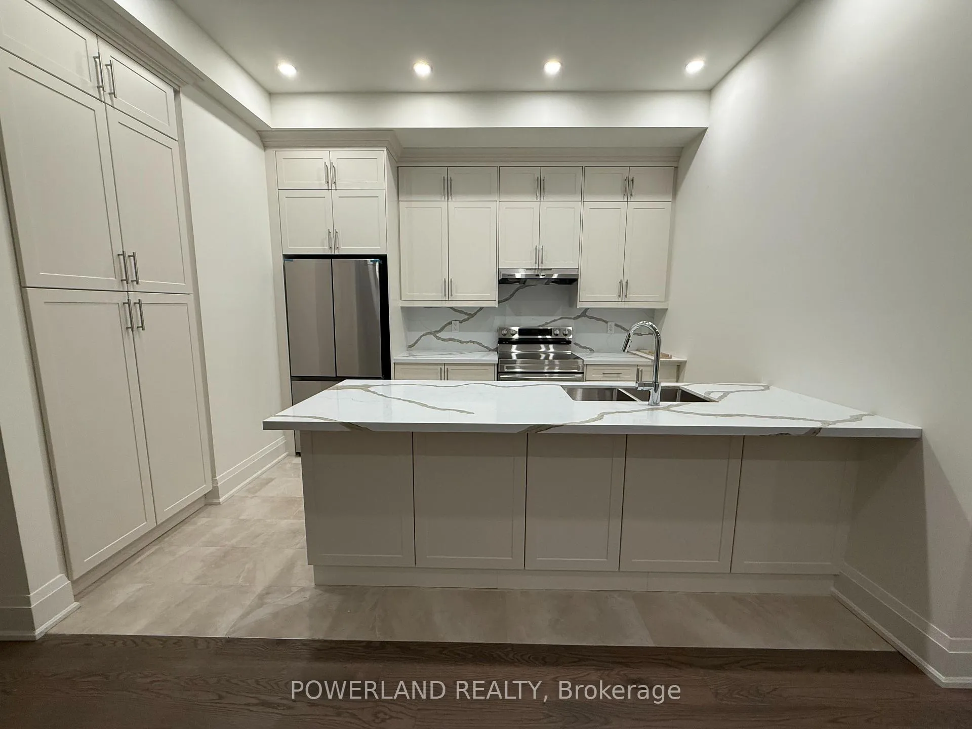 Photo 3 of 3301 Azam Way, Oakville, Glenorchy — HOMEH