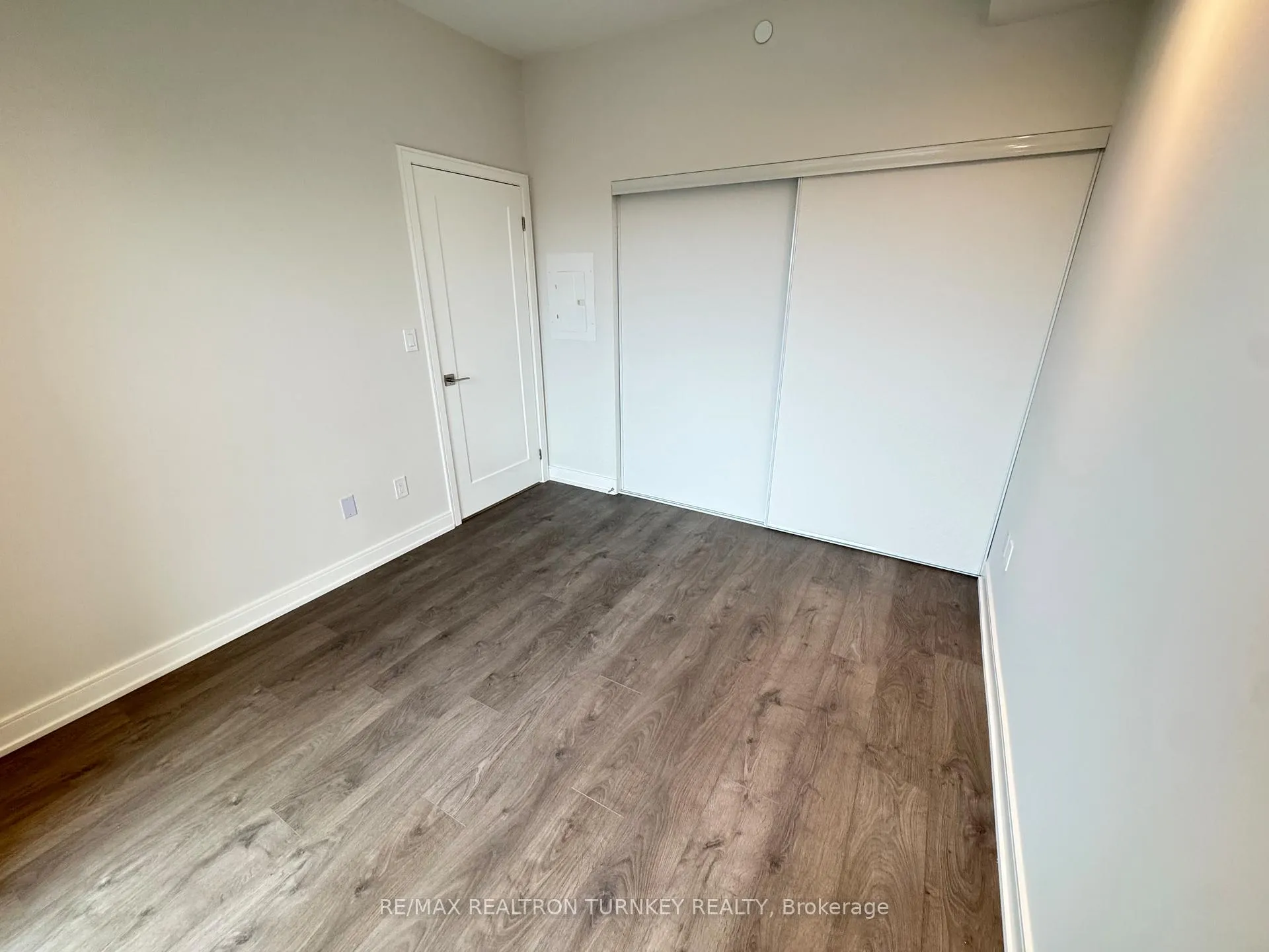 Photo 20 of Unit 905, 715 Davis Drive, Newmarket, Huron Heights-Leslie Valley — HOMEH