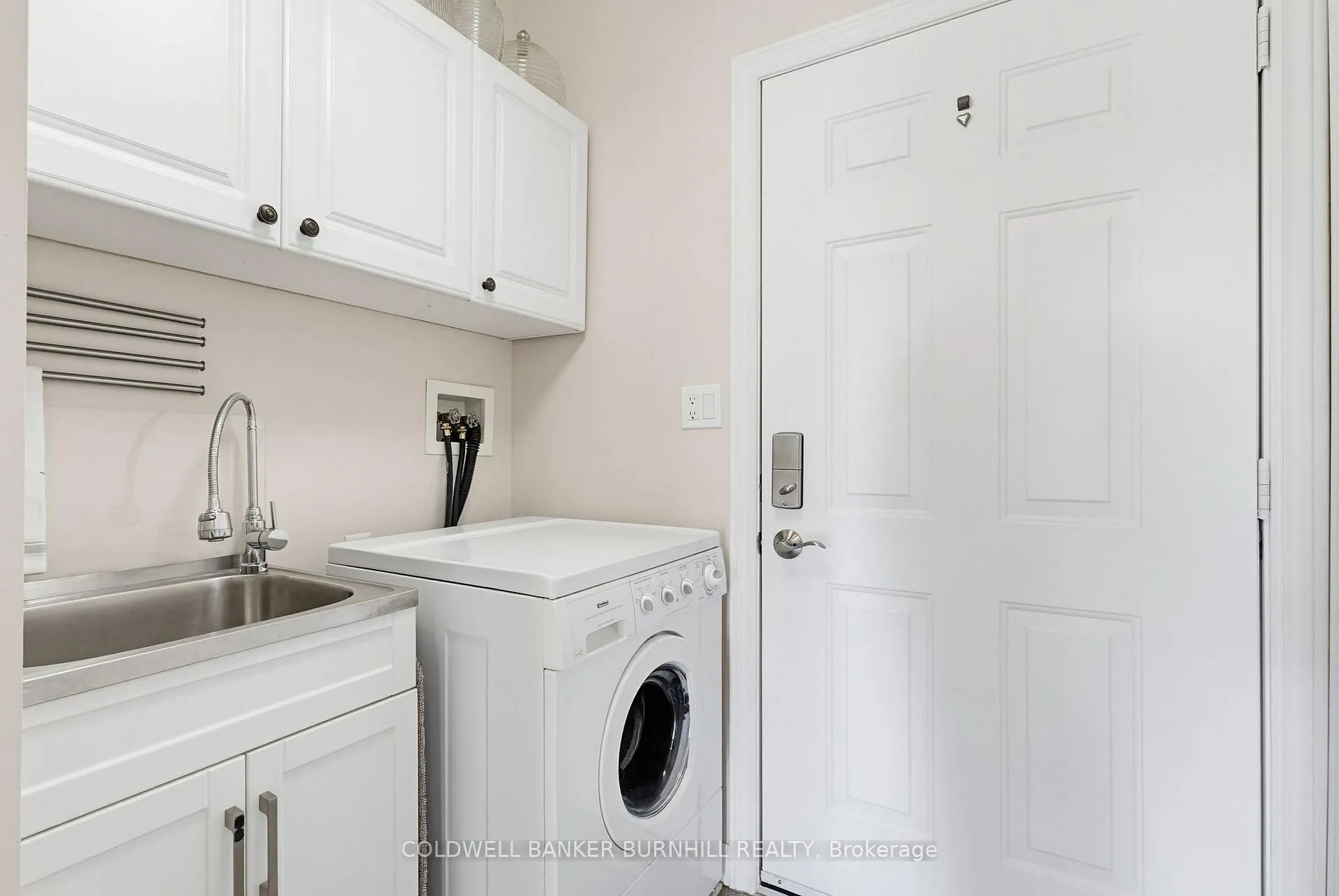 Photo 11 of 102 Northernbreeze Street, Hamilton, Twenty Place — HOMEH