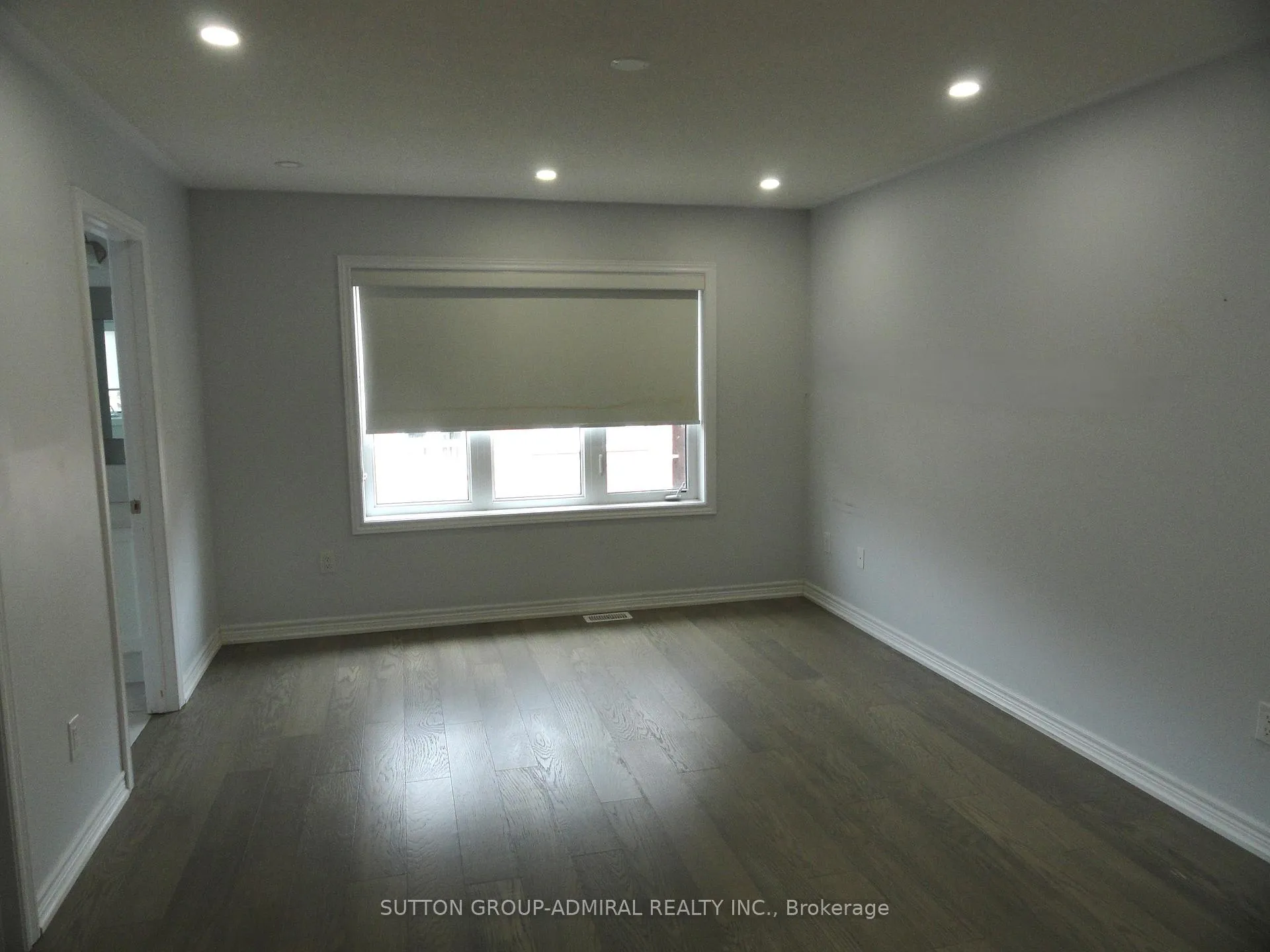 Photo 11 of 121 Marigold Gardens, Oakville, Glenorchy — HOMEH
