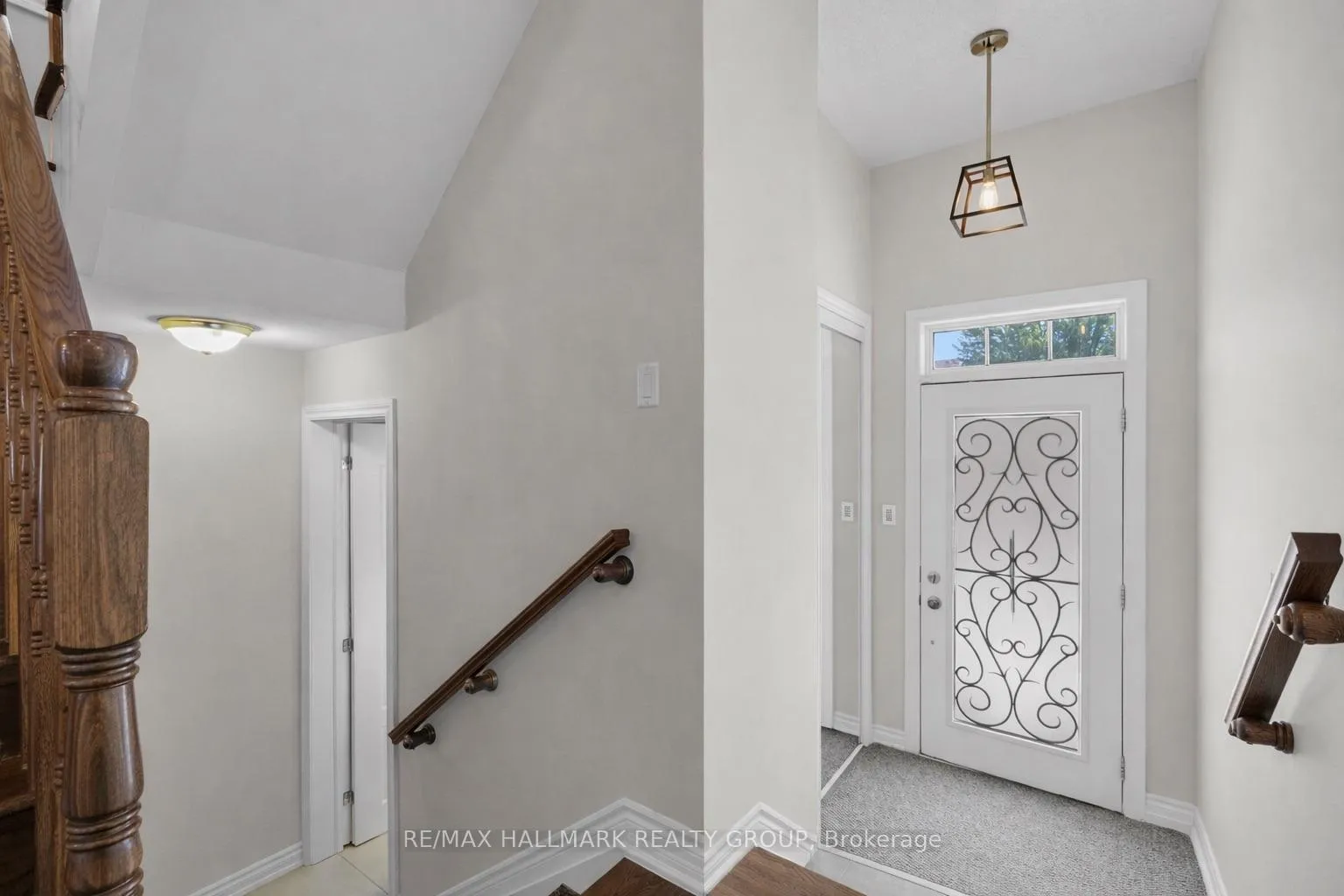 Photo 5 of 229 Meadowbreeze Drive, Ottawa, Kanata - Emerald Meadows/Trailwest — HOMEH