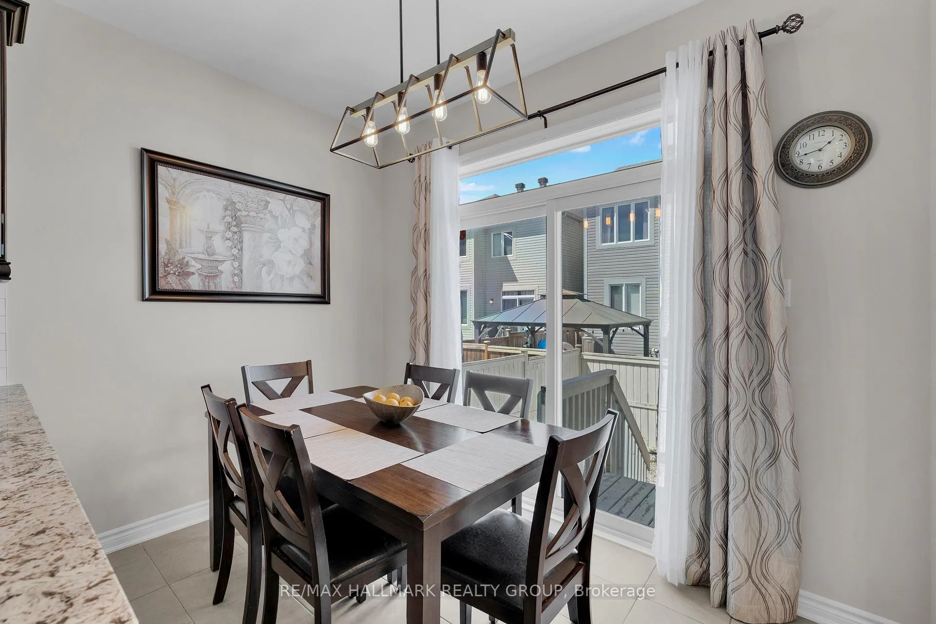 Photo 16 of 229 Meadowbreeze Drive, Ottawa, Kanata - Emerald Meadows/Trailwest — HOMEH