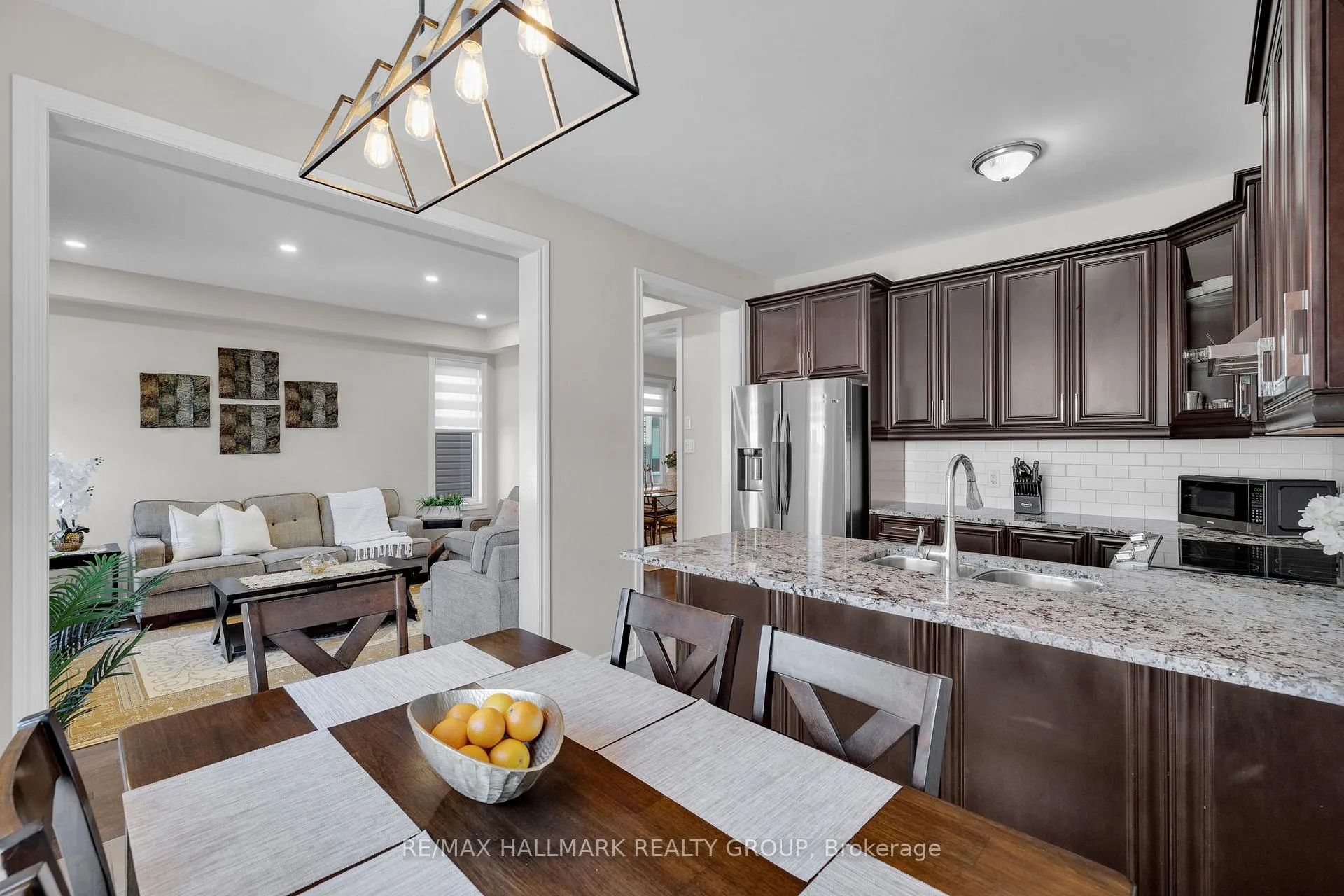 Photo 18 of 229 Meadowbreeze Drive, Ottawa, Kanata - Emerald Meadows/Trailwest — HOMEH