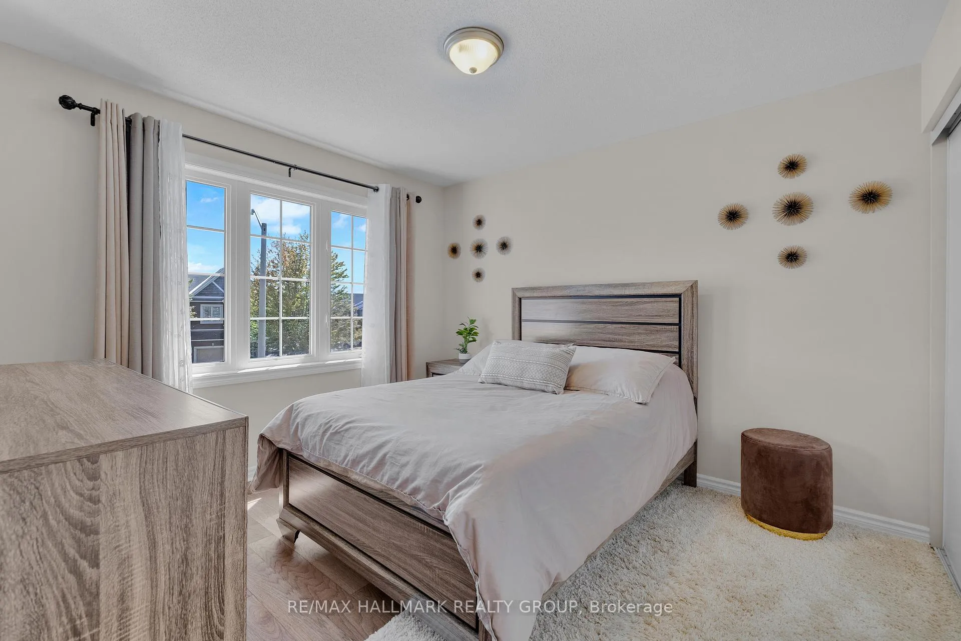Photo 35 of 229 Meadowbreeze Drive, Ottawa, Kanata - Emerald Meadows/Trailwest — HOMEH
