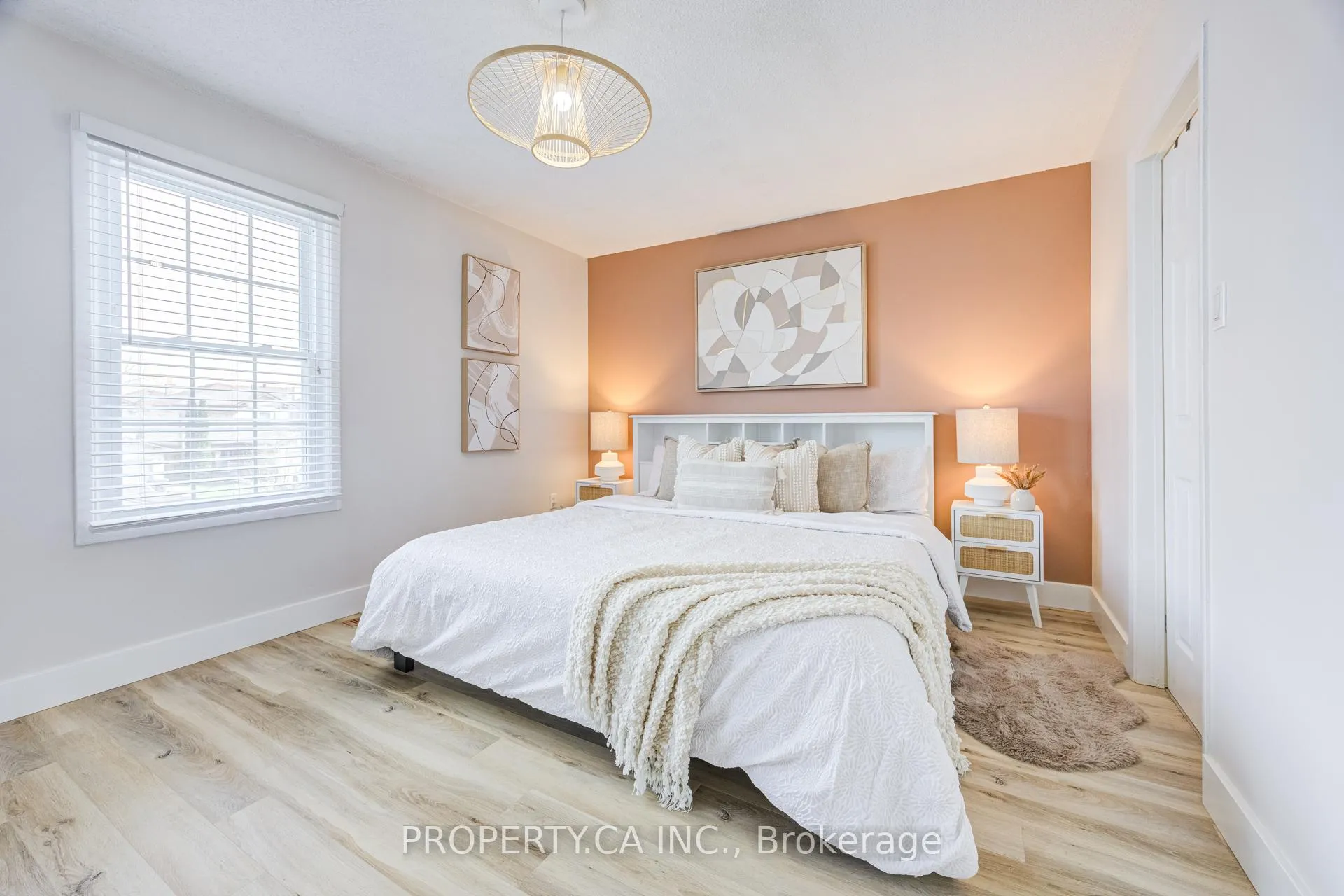Photo 13 of 10 Mara Crescent, Brampton, Downtown Brampton — HOMEH
