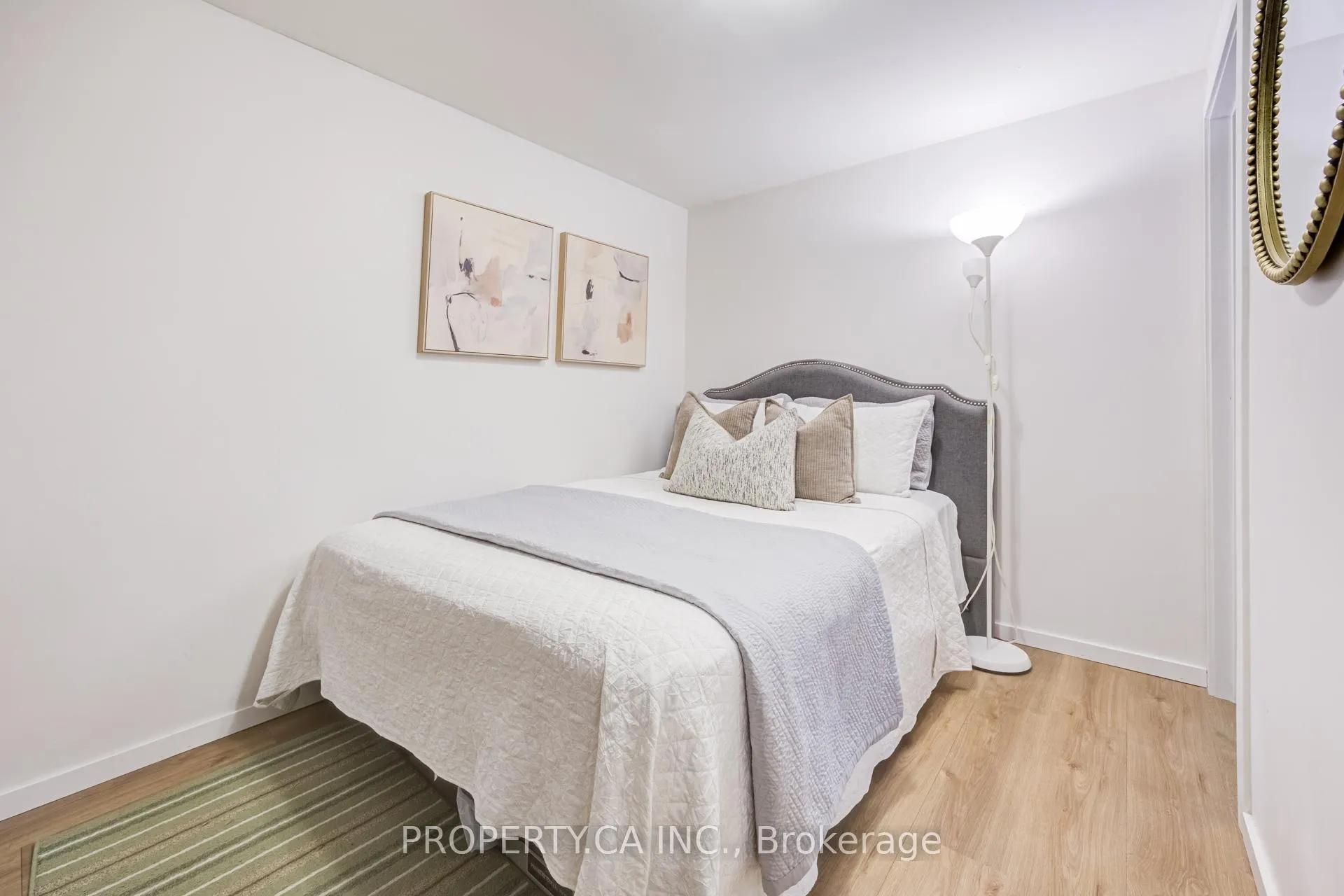 Photo 19 of 10 Mara Crescent, Brampton, Downtown Brampton — HOMEH