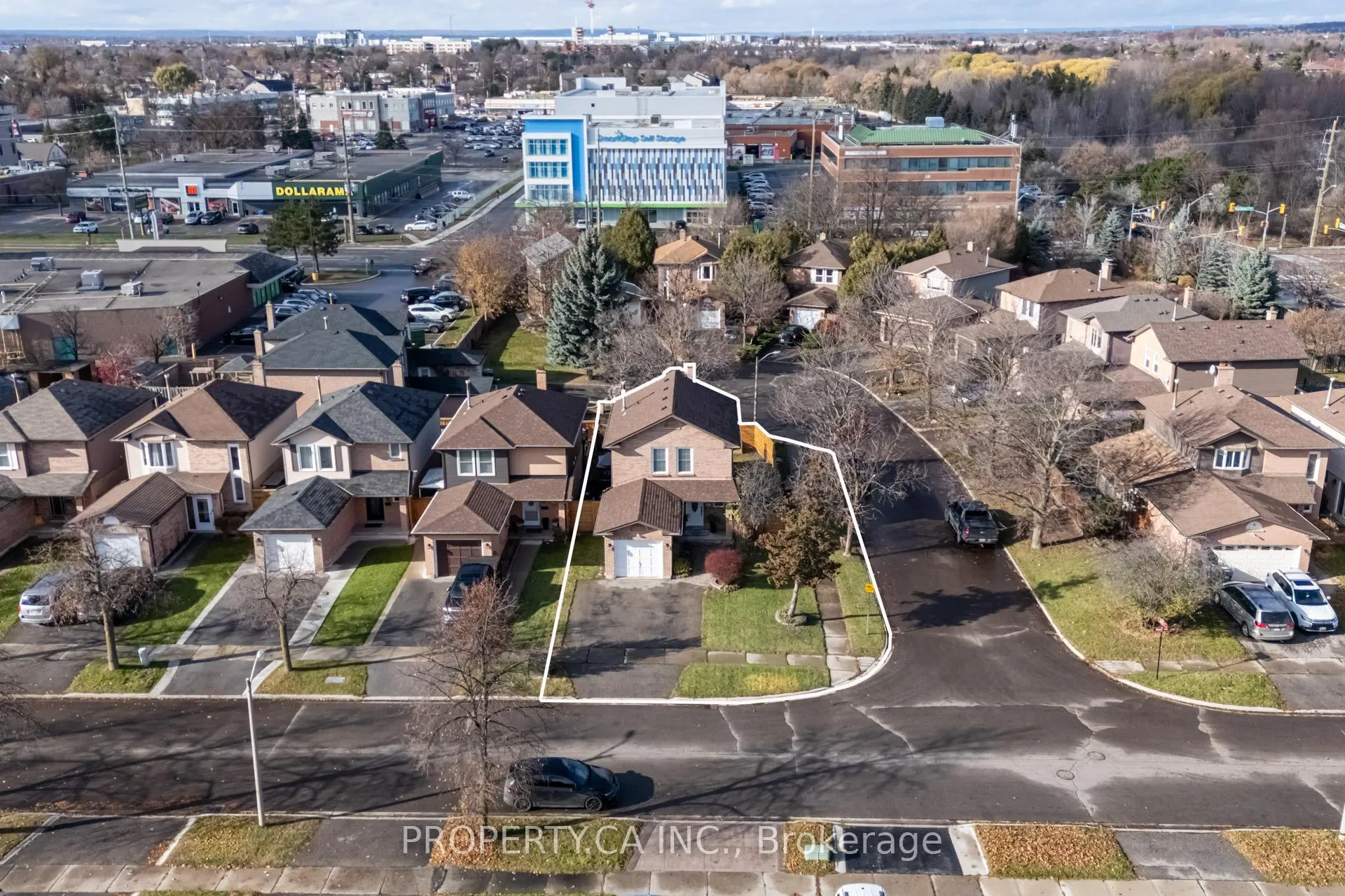 Photo 27 of 10 Mara Crescent, Brampton, Downtown Brampton — HOMEH