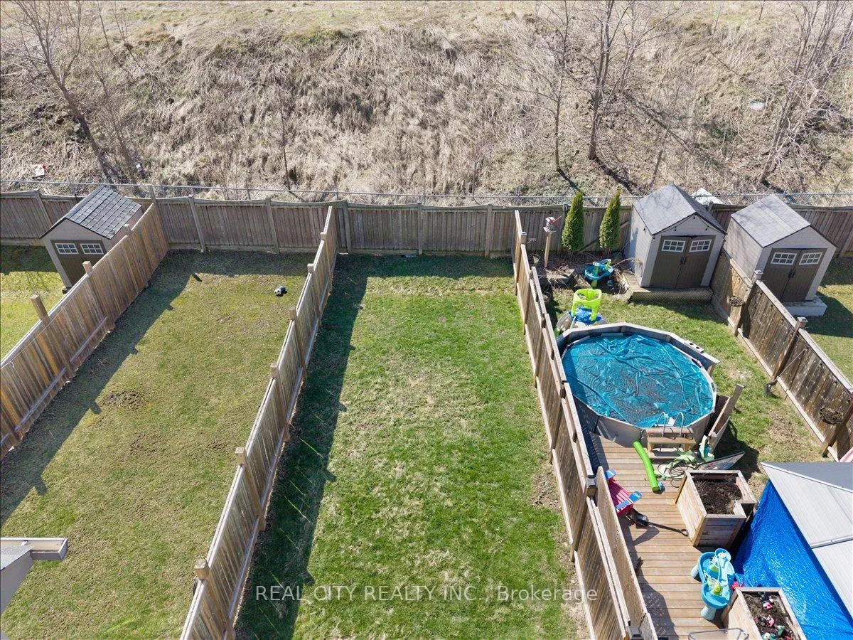 Photo 31 of 26 Crafter Crescent, Hamilton, Stoney Creek Mountain — HOMEH