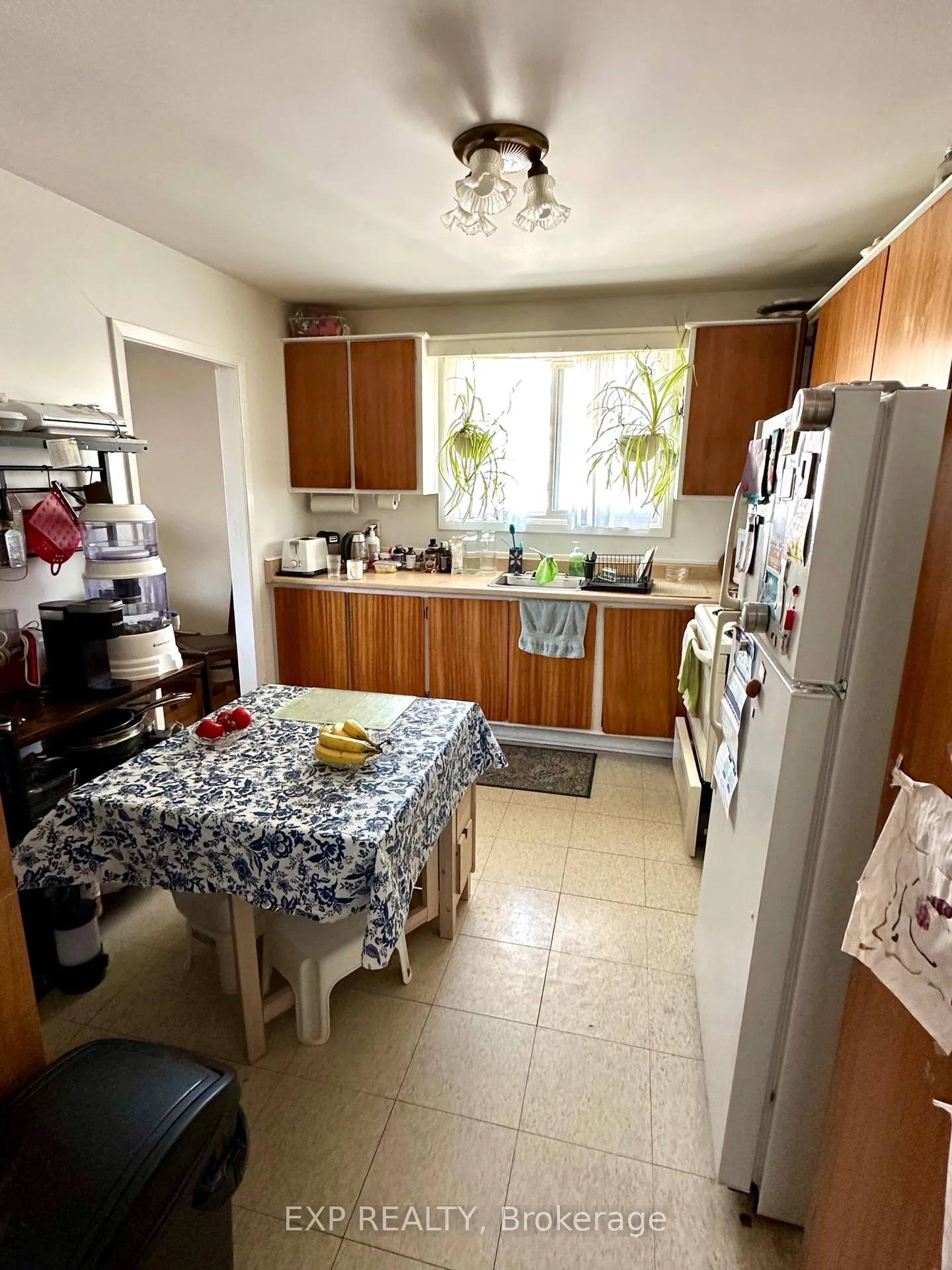 Photo 6 of 911 Pinewood Crescent, Ottawa, Queensway Terrace North — HOMEH