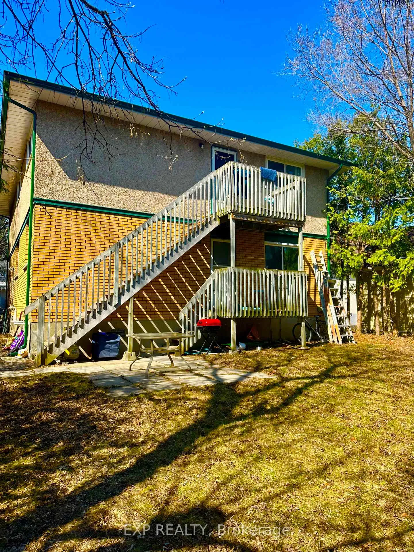 Photo 18 of 911 Pinewood Crescent, Ottawa, Queensway Terrace North — HOMEH