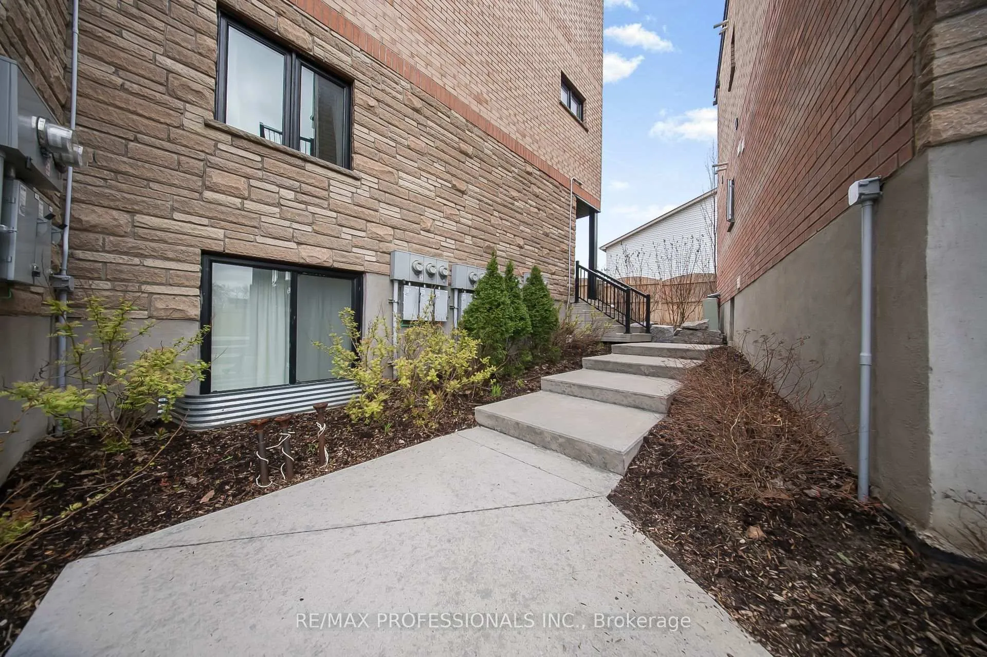 Photo 7 of Unit 7A, 164 Heiman Street, Kitchener, Southdale — HOMEH
