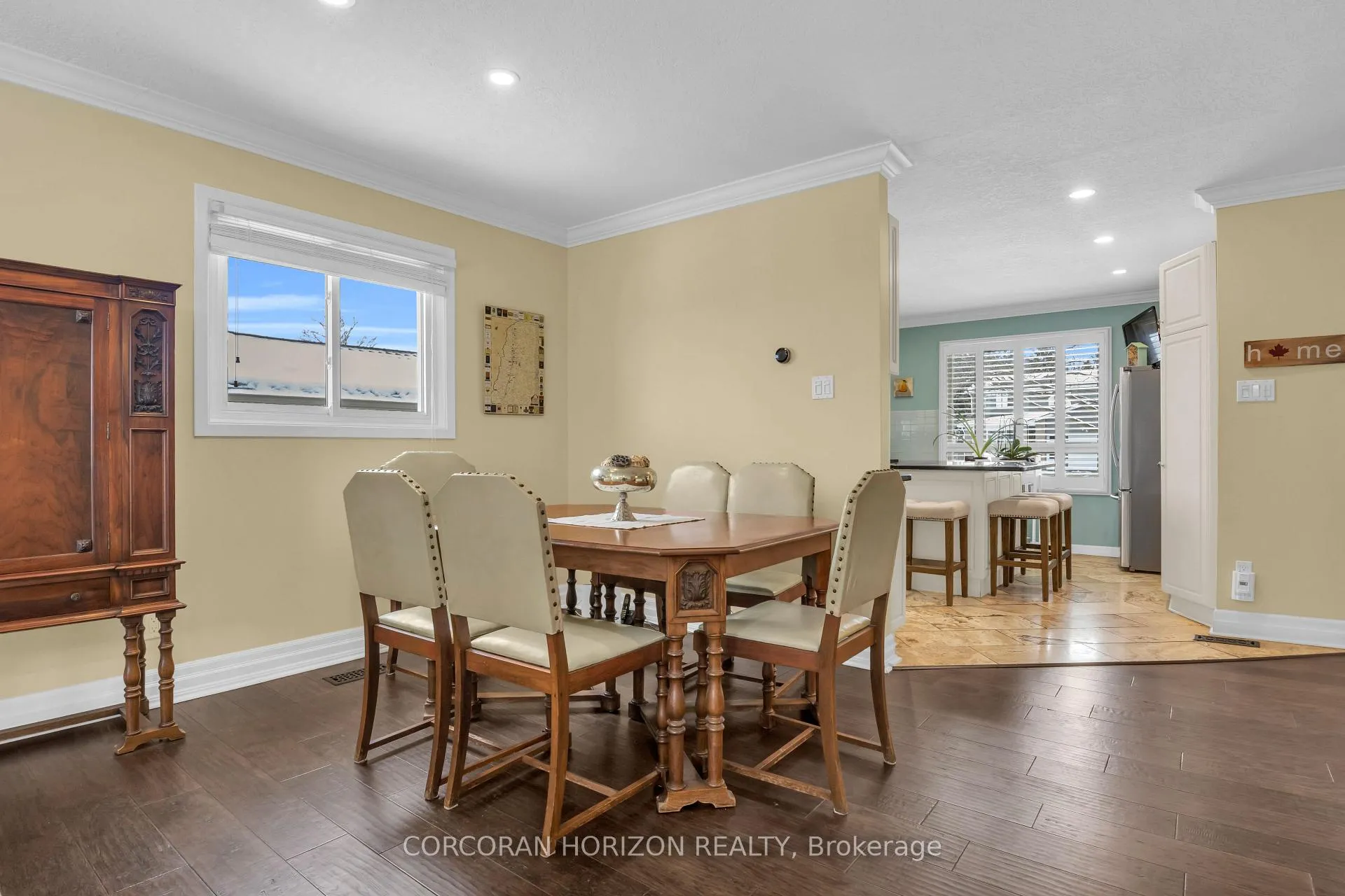 Photo 7 of 197 Autumn Hill Crescent, Kitchener, Forest Heights — HOMEH