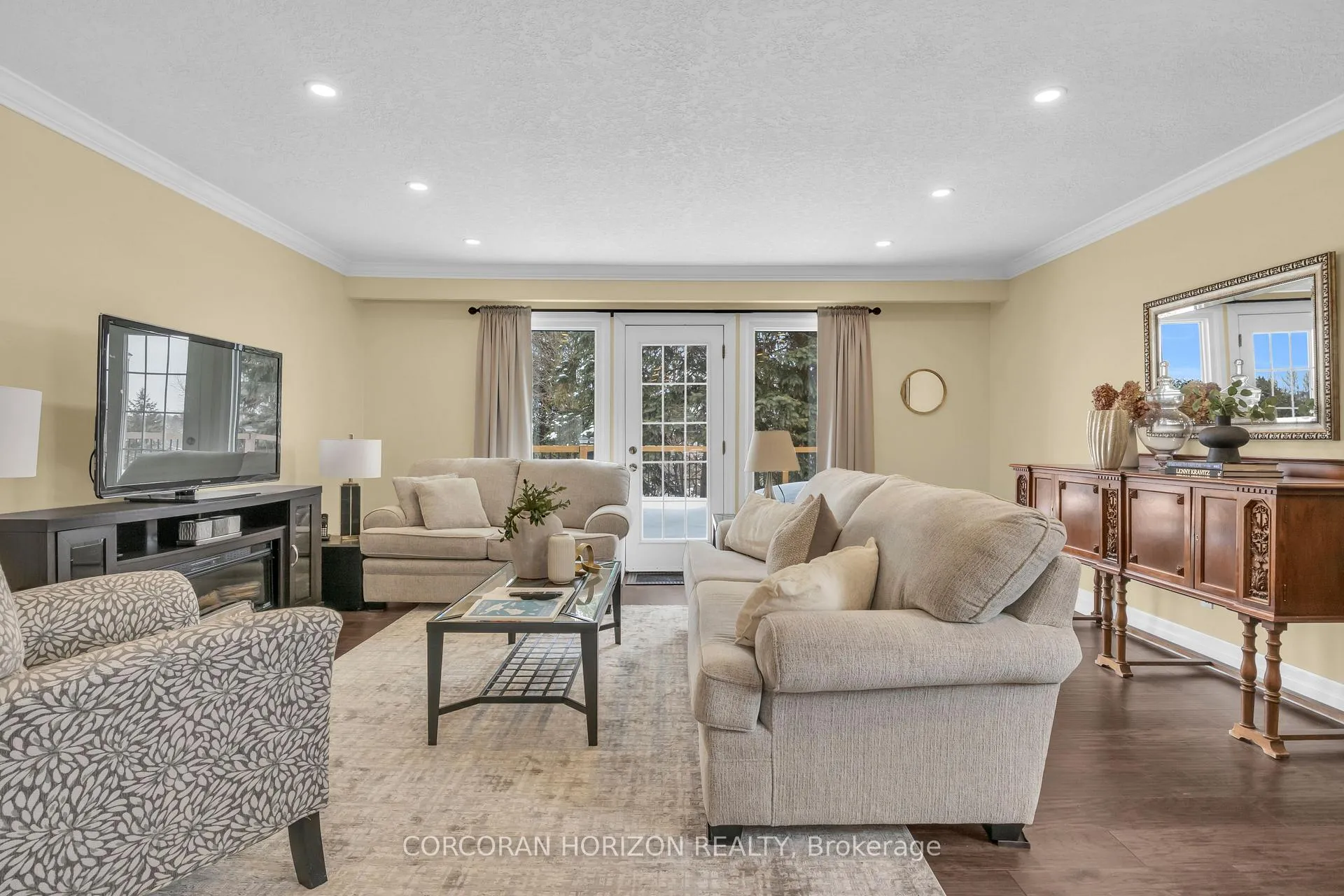 Photo 9 of 197 Autumn Hill Crescent, Kitchener, Forest Heights — HOMEH