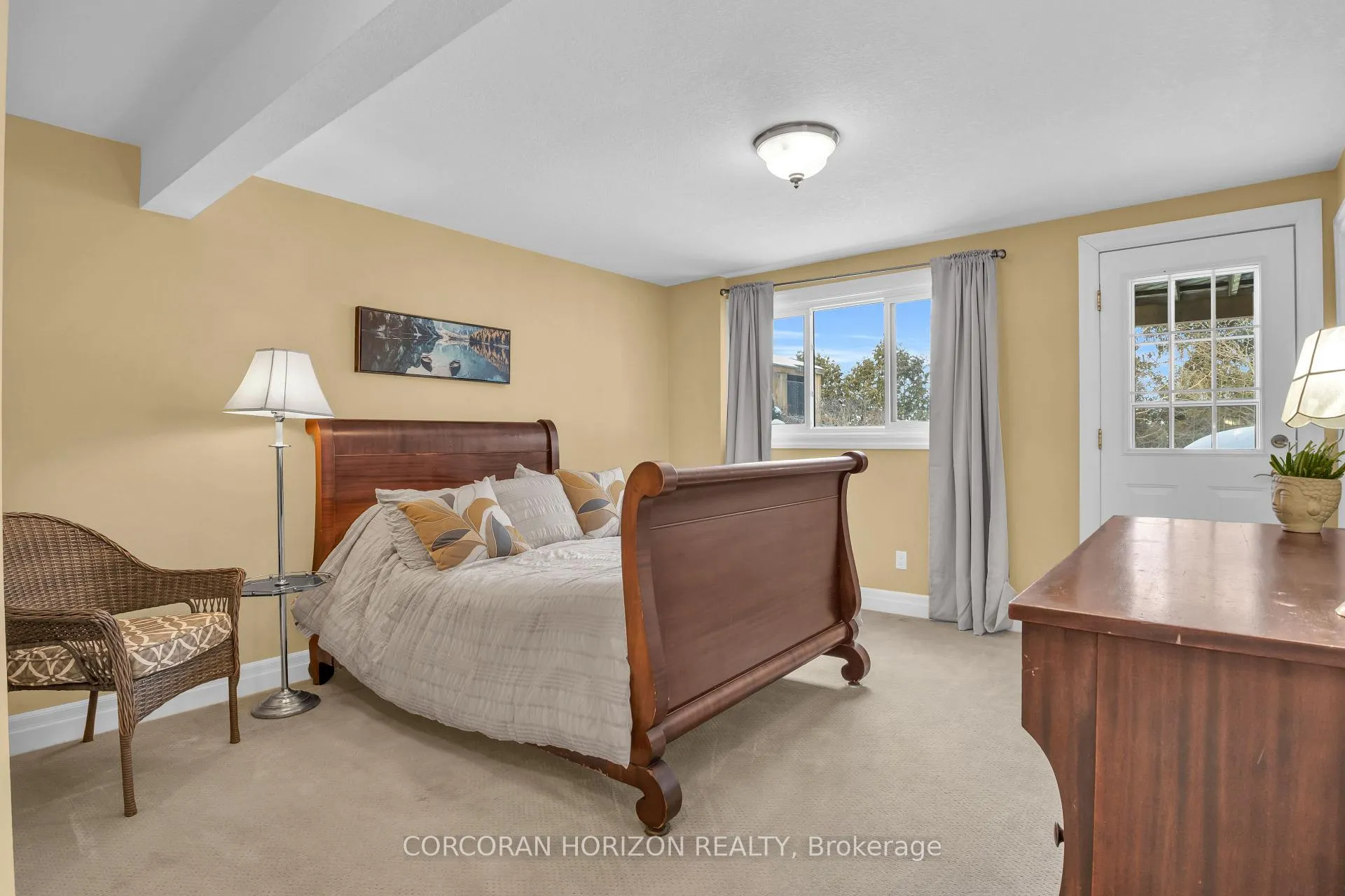 Photo 15 of 197 Autumn Hill Crescent, Kitchener, Forest Heights — HOMEH