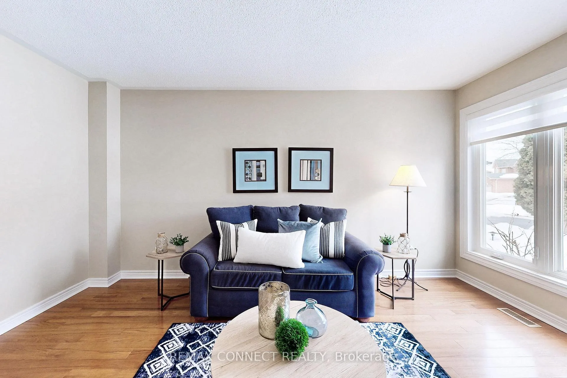 Photo 4 of 111 Dali Crescent, Scarborough, Rouge — HOMEH