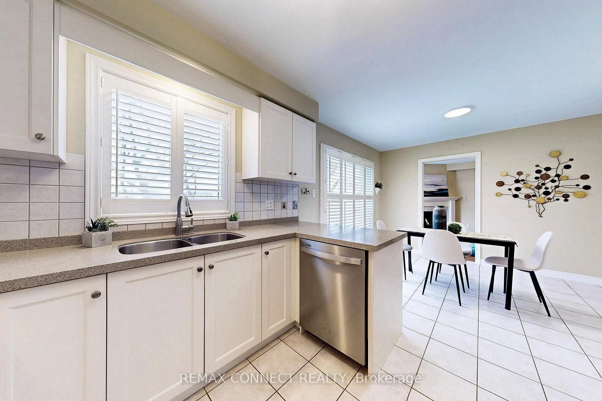 Photo 17 of 111 Dali Crescent, Scarborough, Rouge — HOMEH
